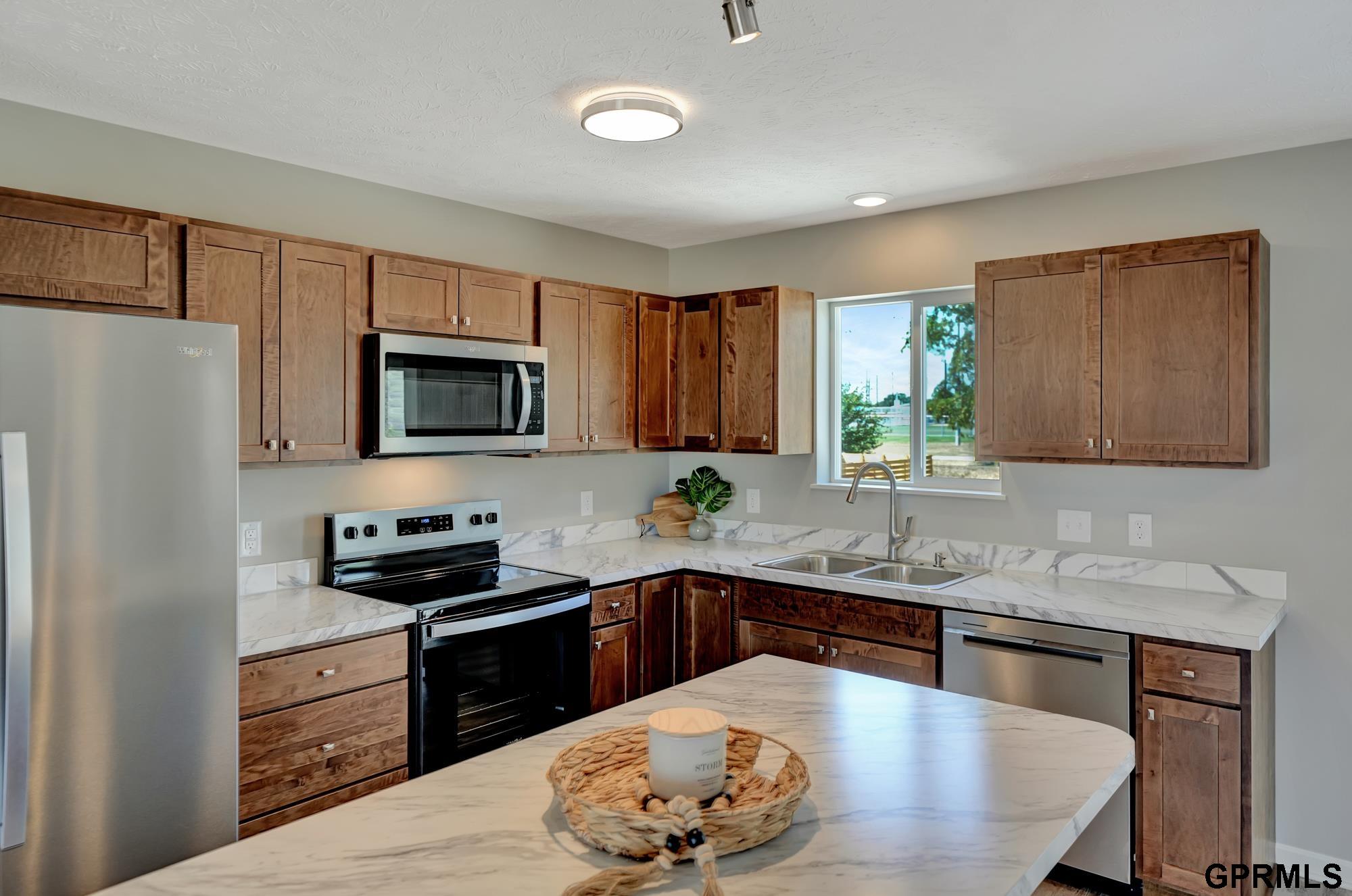 903 Sunridge Drive, Beatrice, Nebraska image 17
