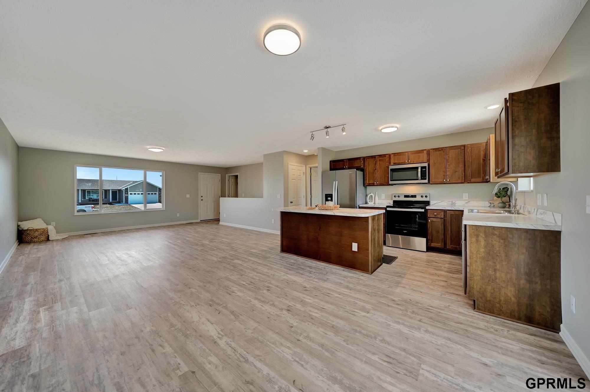 903 Sunridge Drive, Beatrice, Nebraska image 22