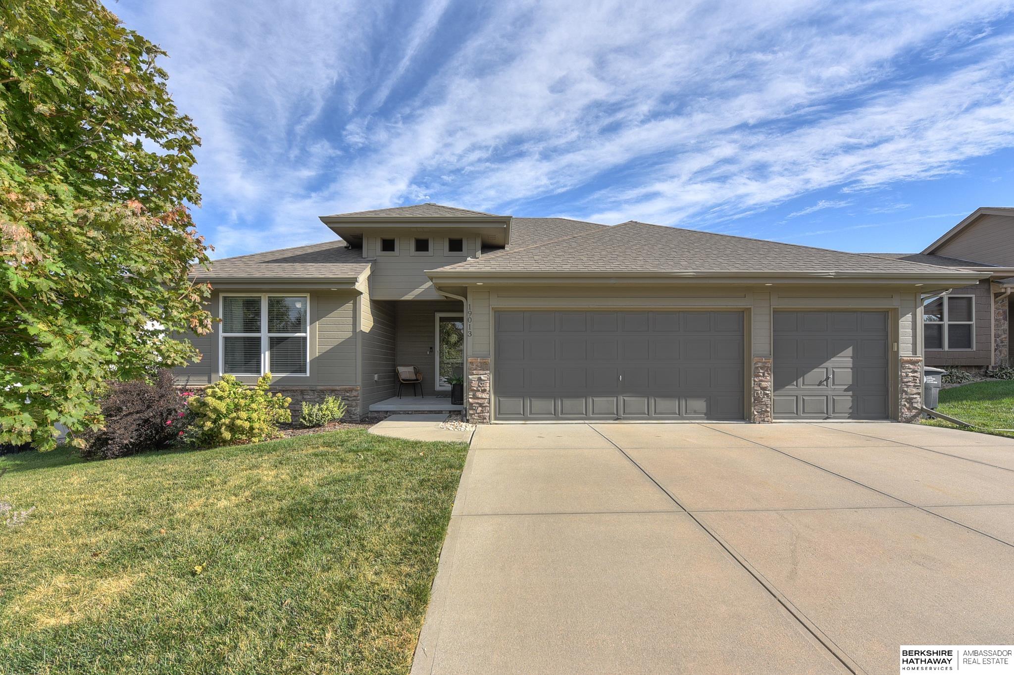 20487 Poplar Street, Omaha, Nebraska image 1