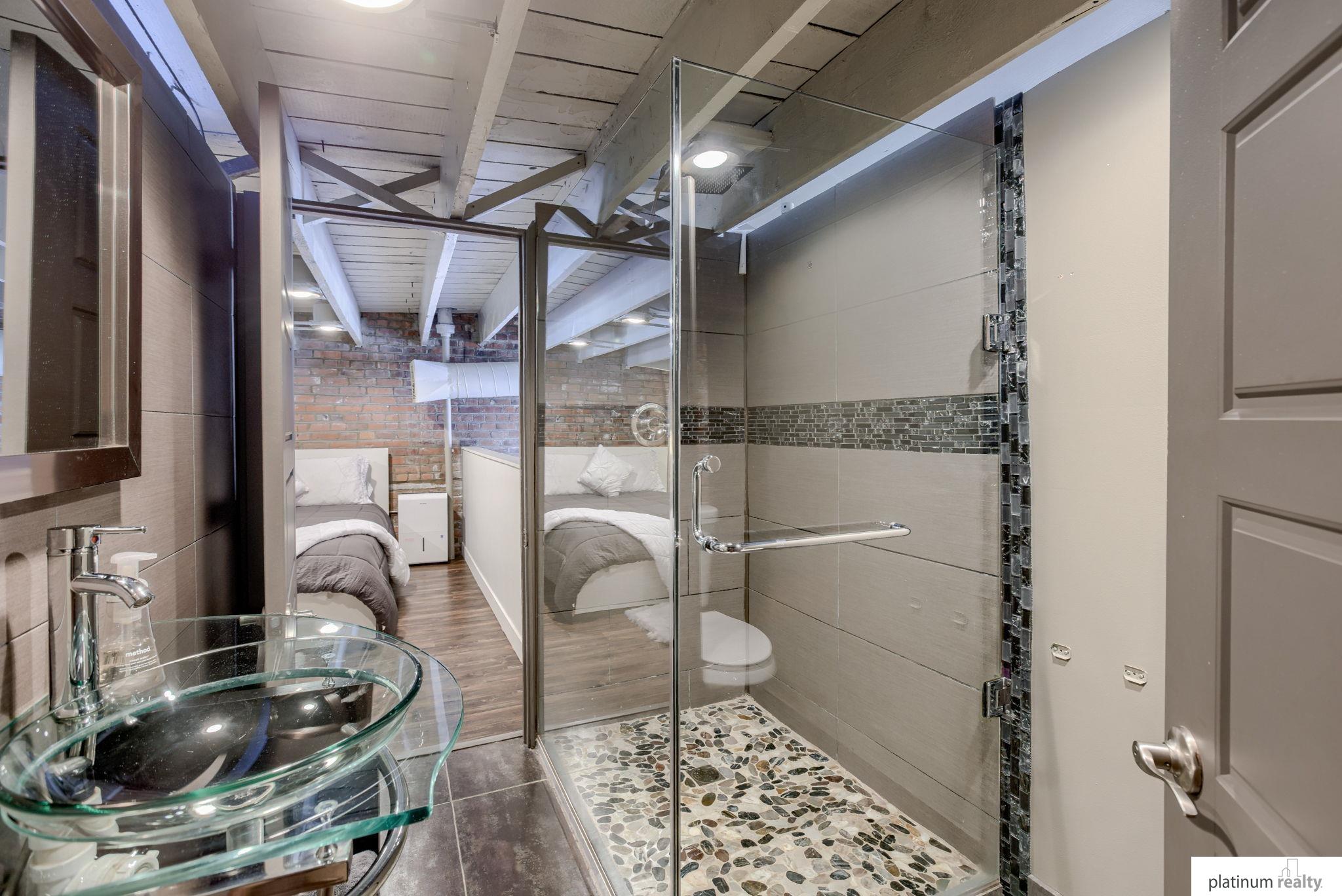 1013 Howard Street #6, Omaha, Nebraska image 30