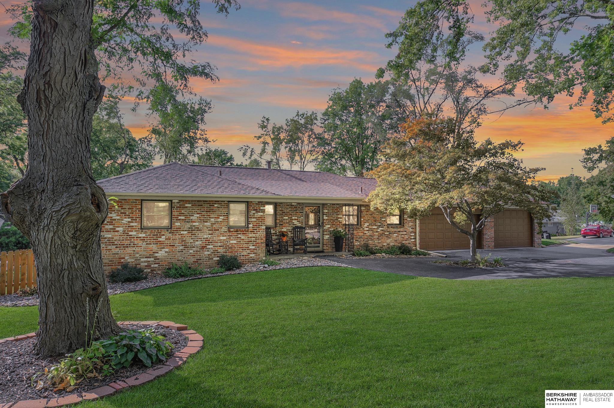 28622 Laurel Circle, Valley, Nebraska image 1