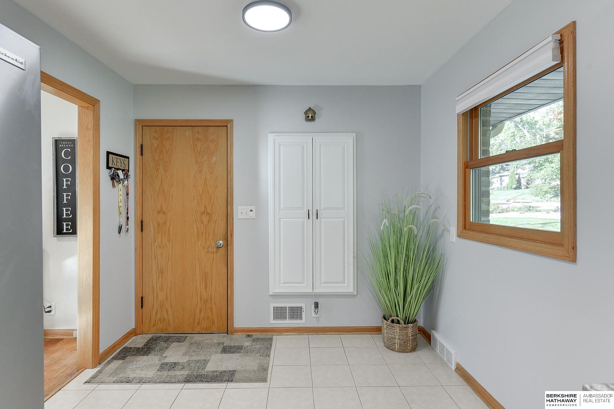 28622 Laurel Circle, Valley, Nebraska image 24