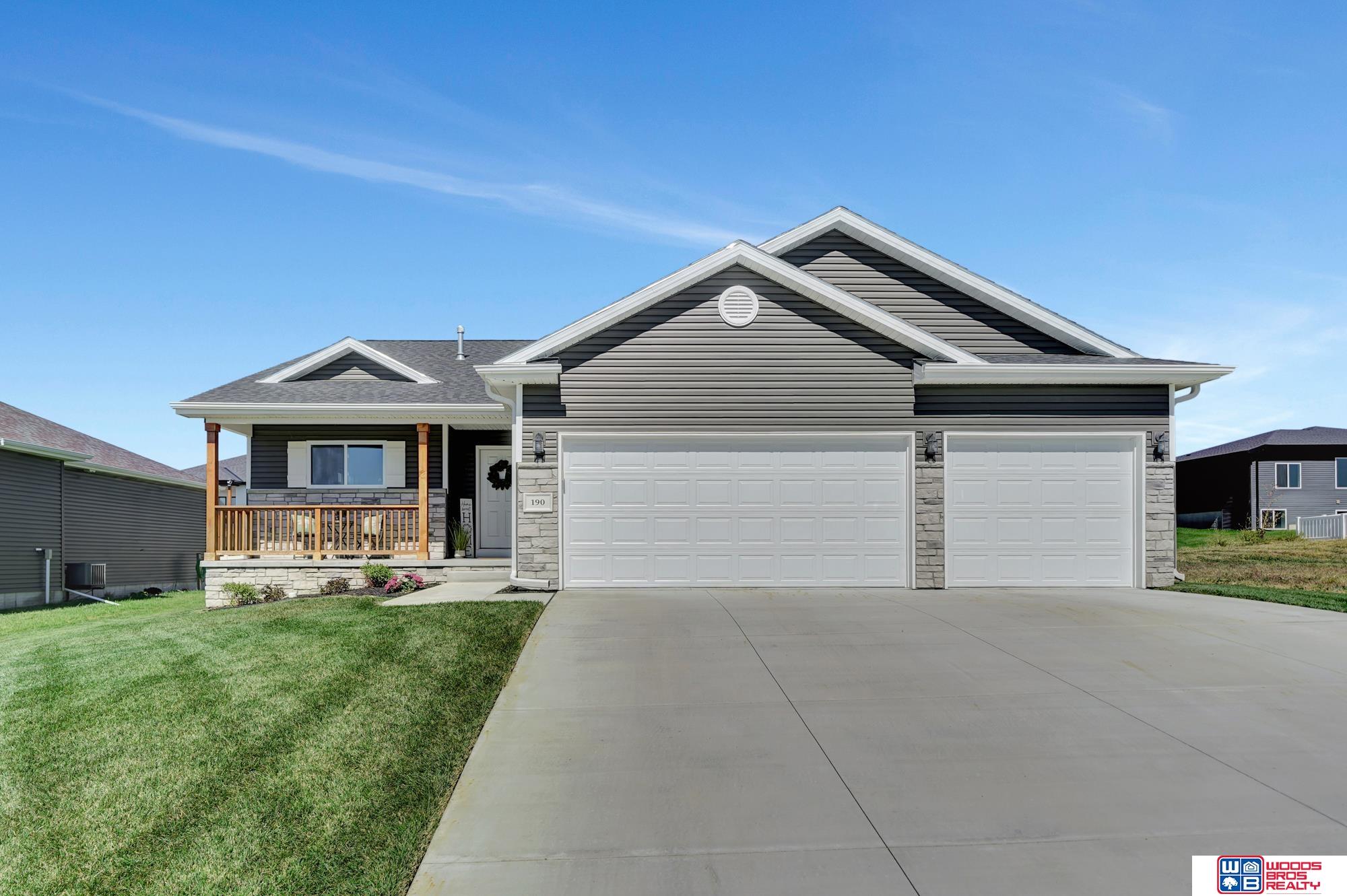 190 Woodland Boulevard, Hickman, Nebraska image 1