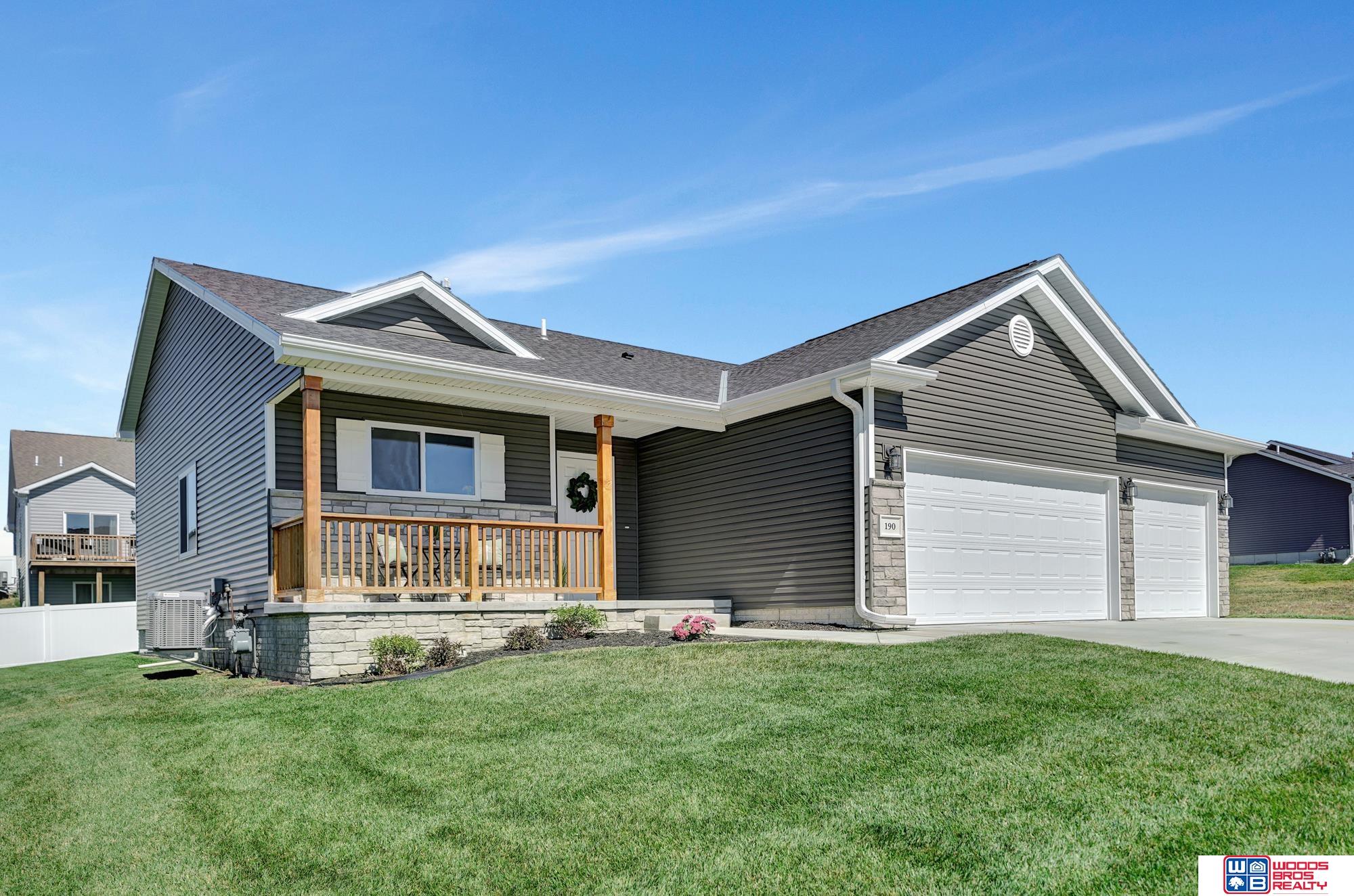 190 Woodland Boulevard, Hickman, Nebraska image 2