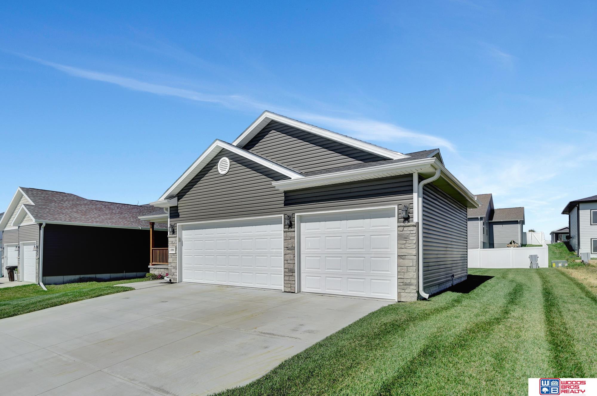 190 Woodland Boulevard, Hickman, Nebraska image 3
