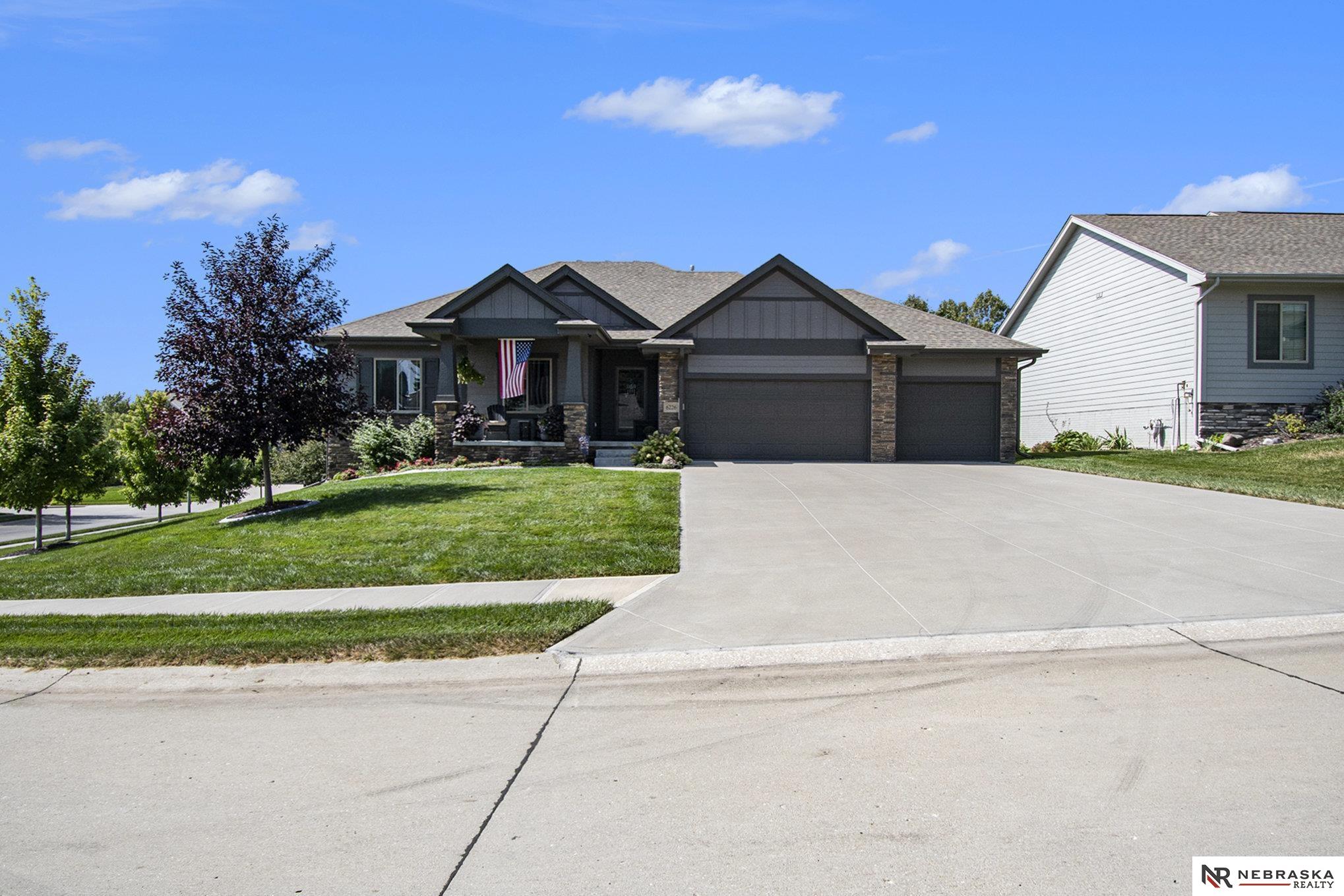 29105 Mary Street, Valley, Nebraska image 2