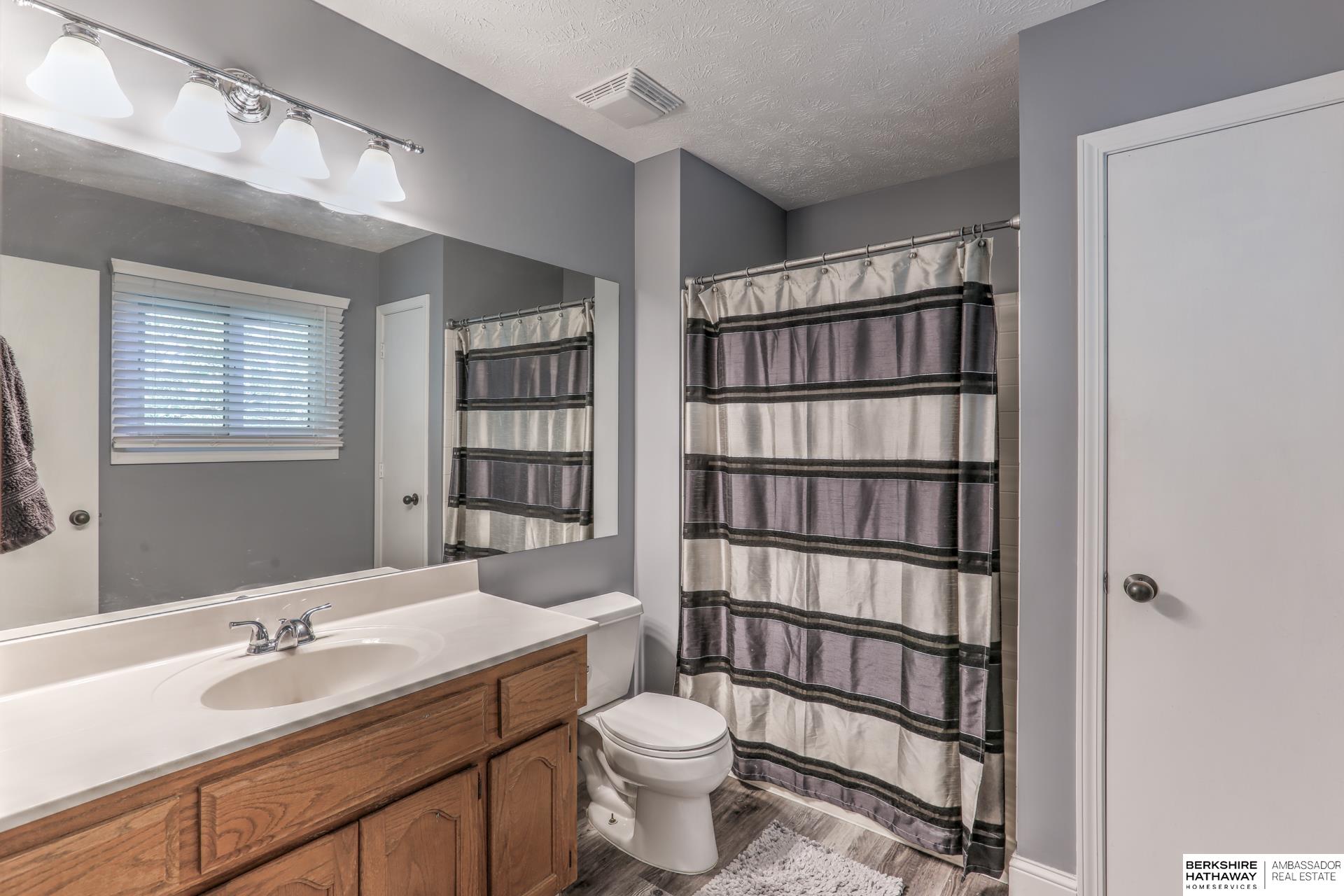 29105 Mary Street, Valley, Nebraska image 24