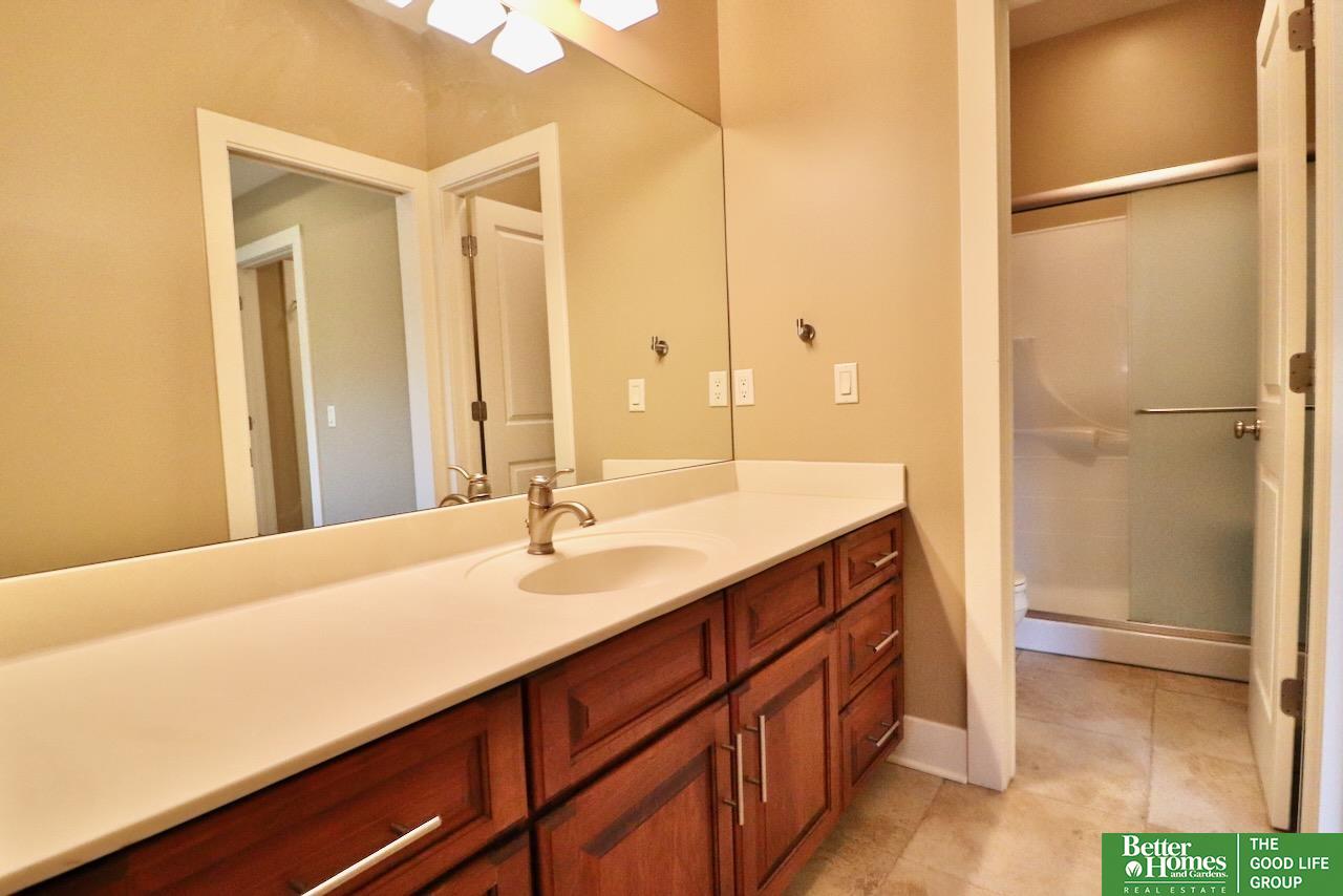 5142 Dodge Street, Omaha, Nebraska image 27