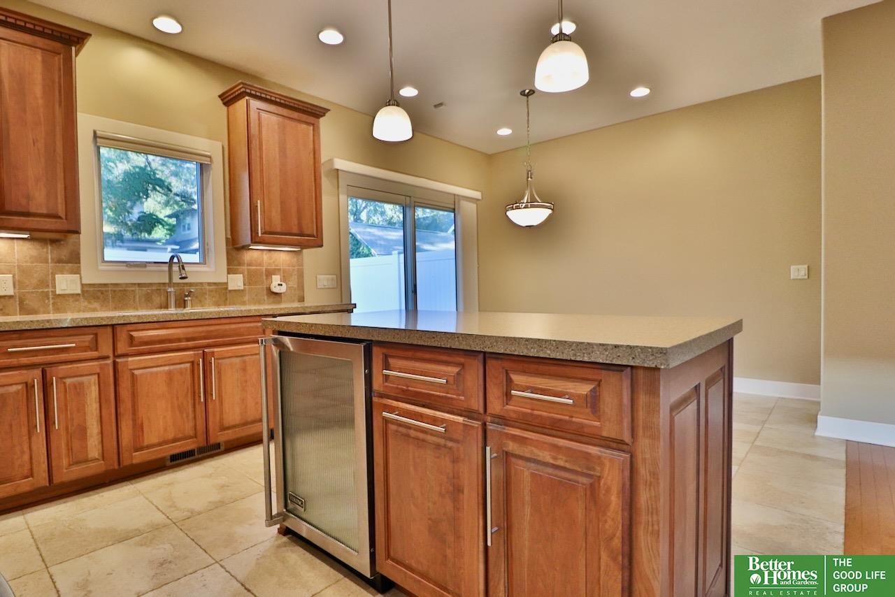 5142 Dodge Street, Omaha, Nebraska image 9