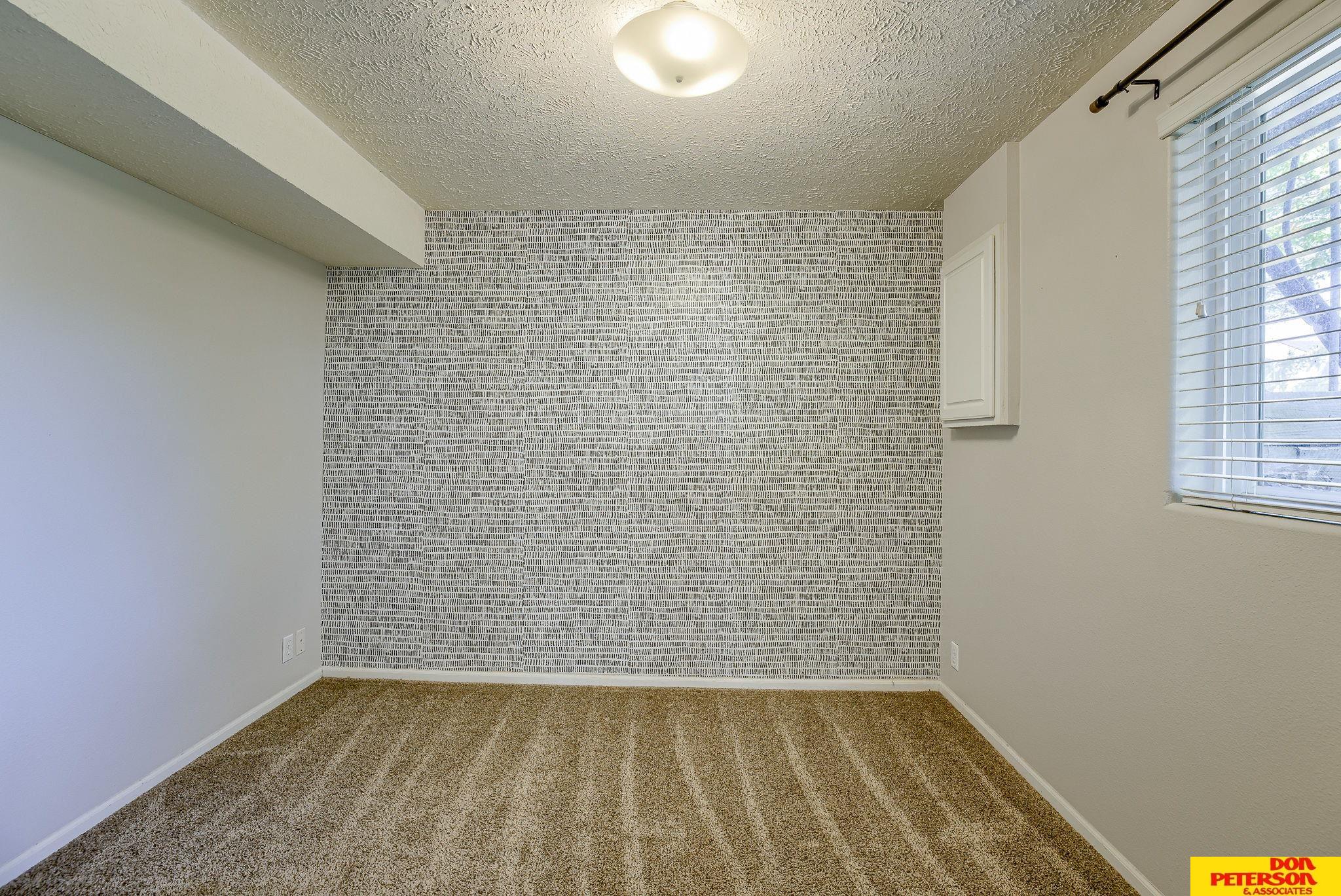15008 Camden Avenue, Omaha, Nebraska image 19