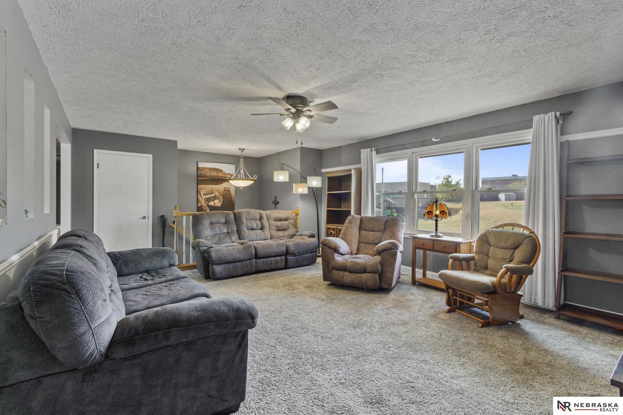 10712 S 127th Terrace, Omaha, Nebraska image 2