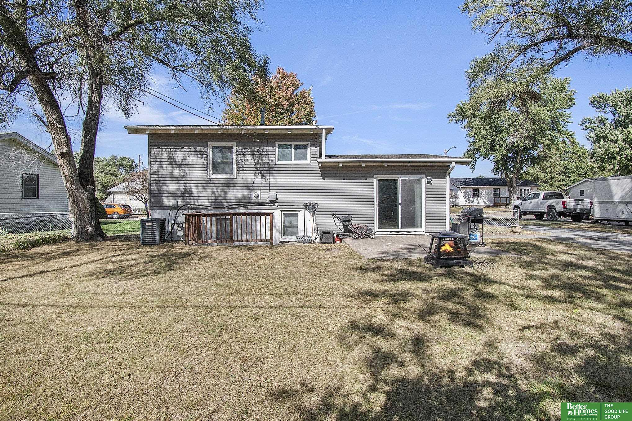 1515 Murray Avenue, Carter Lake, Iowa image 17