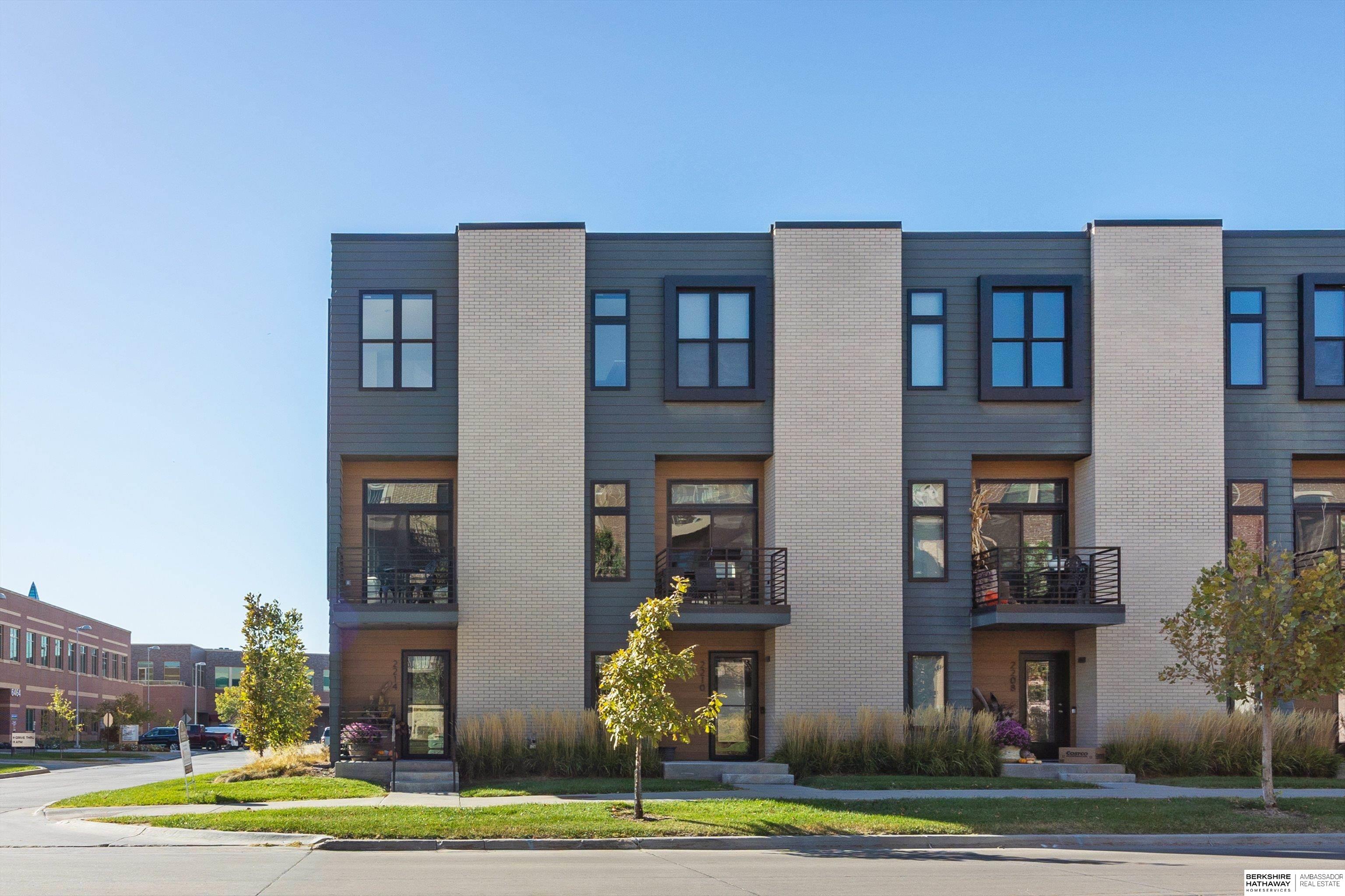 2214 S 64th Avenue, Omaha, Nebraska image 2