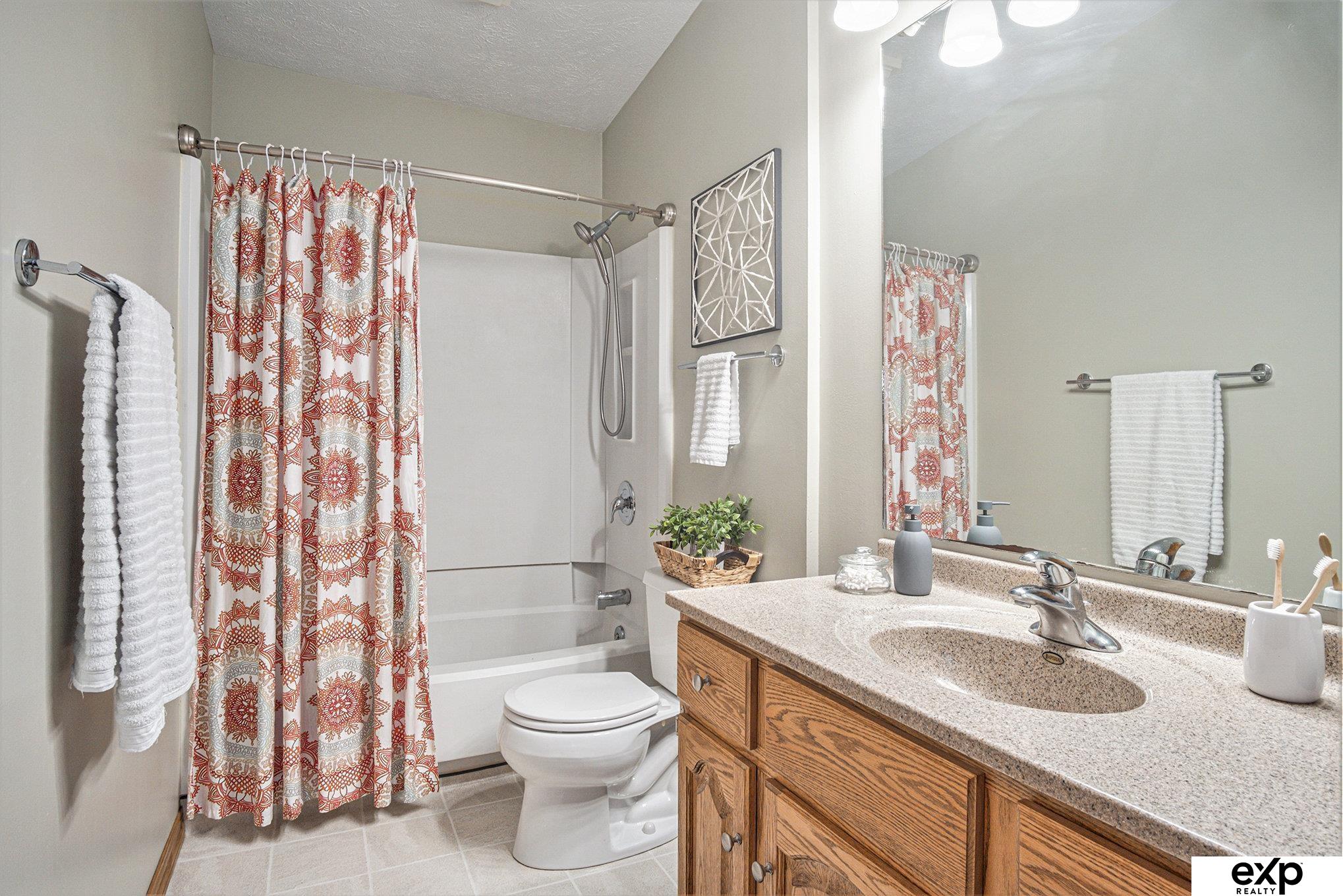 5221 S 80th Street, Ralston, Nebraska image 25