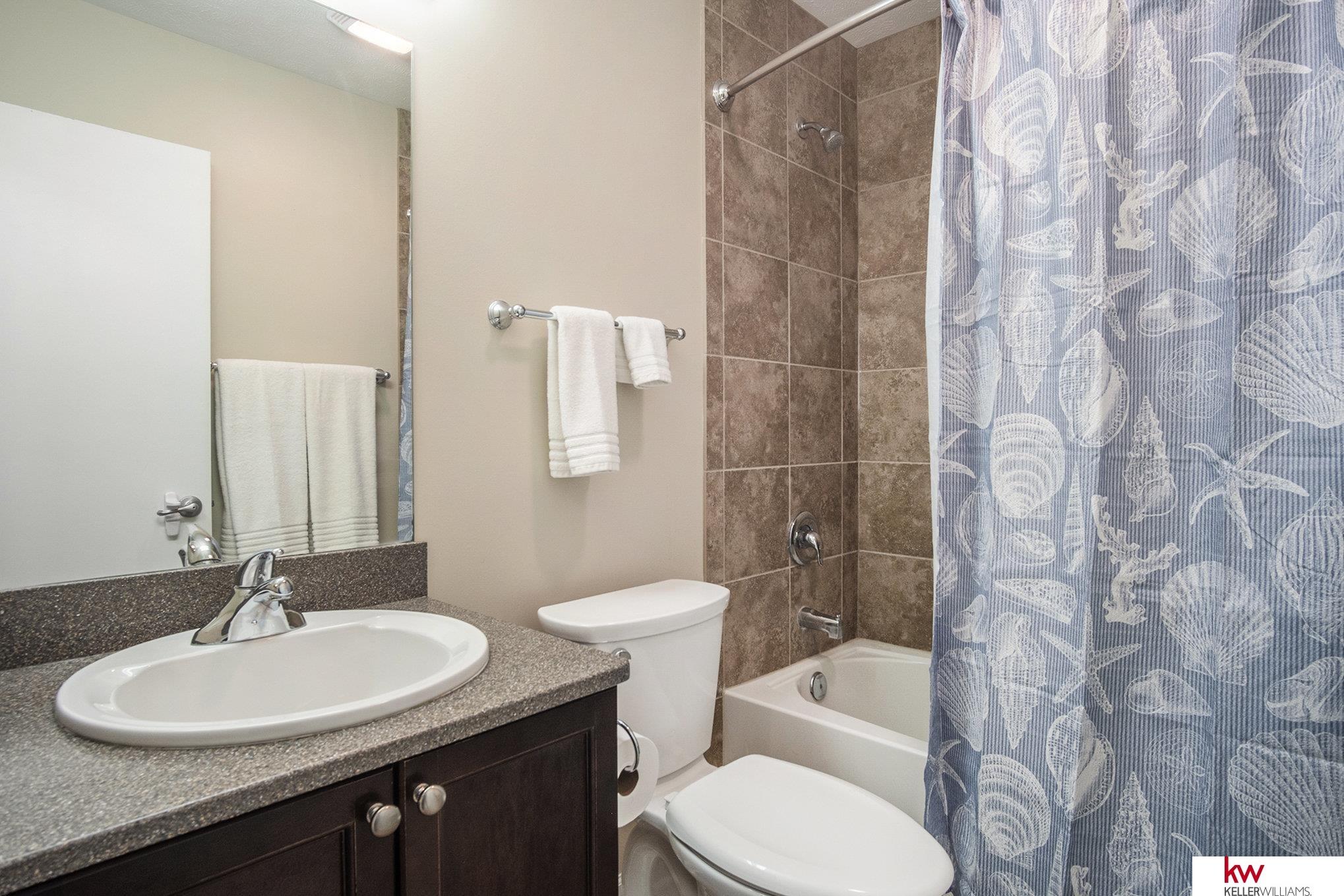 2010 N 24 Street, Omaha, Nebraska image 24