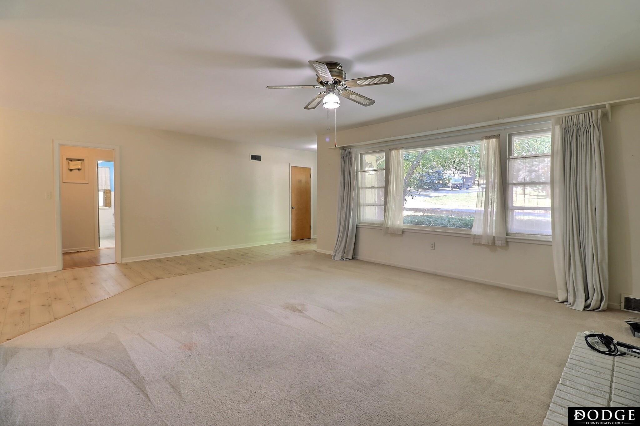104 S Park Street, Hooper, Nebraska image 4