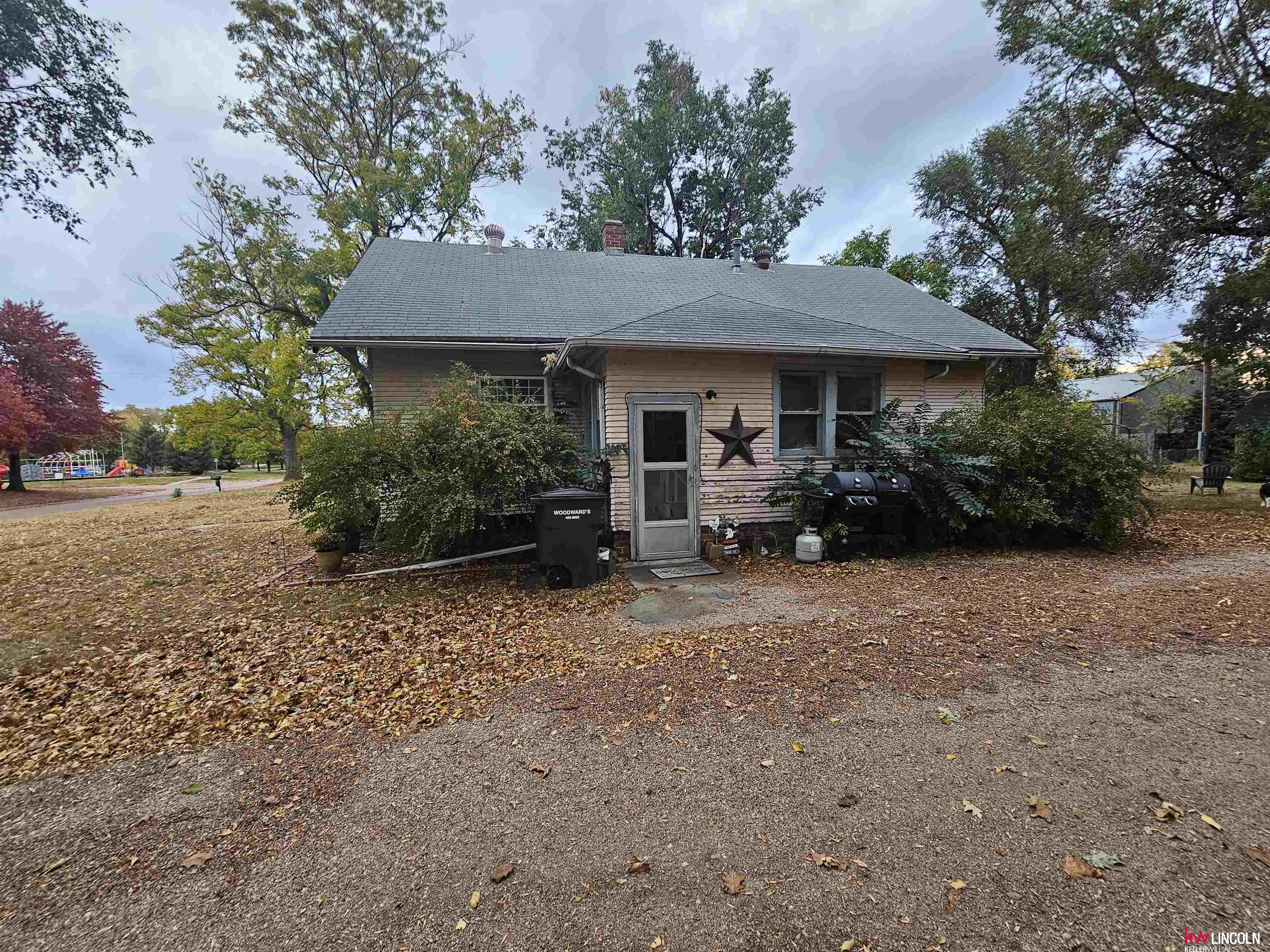 214 N Alexander Avenue, Clay Center, Nebraska image 1