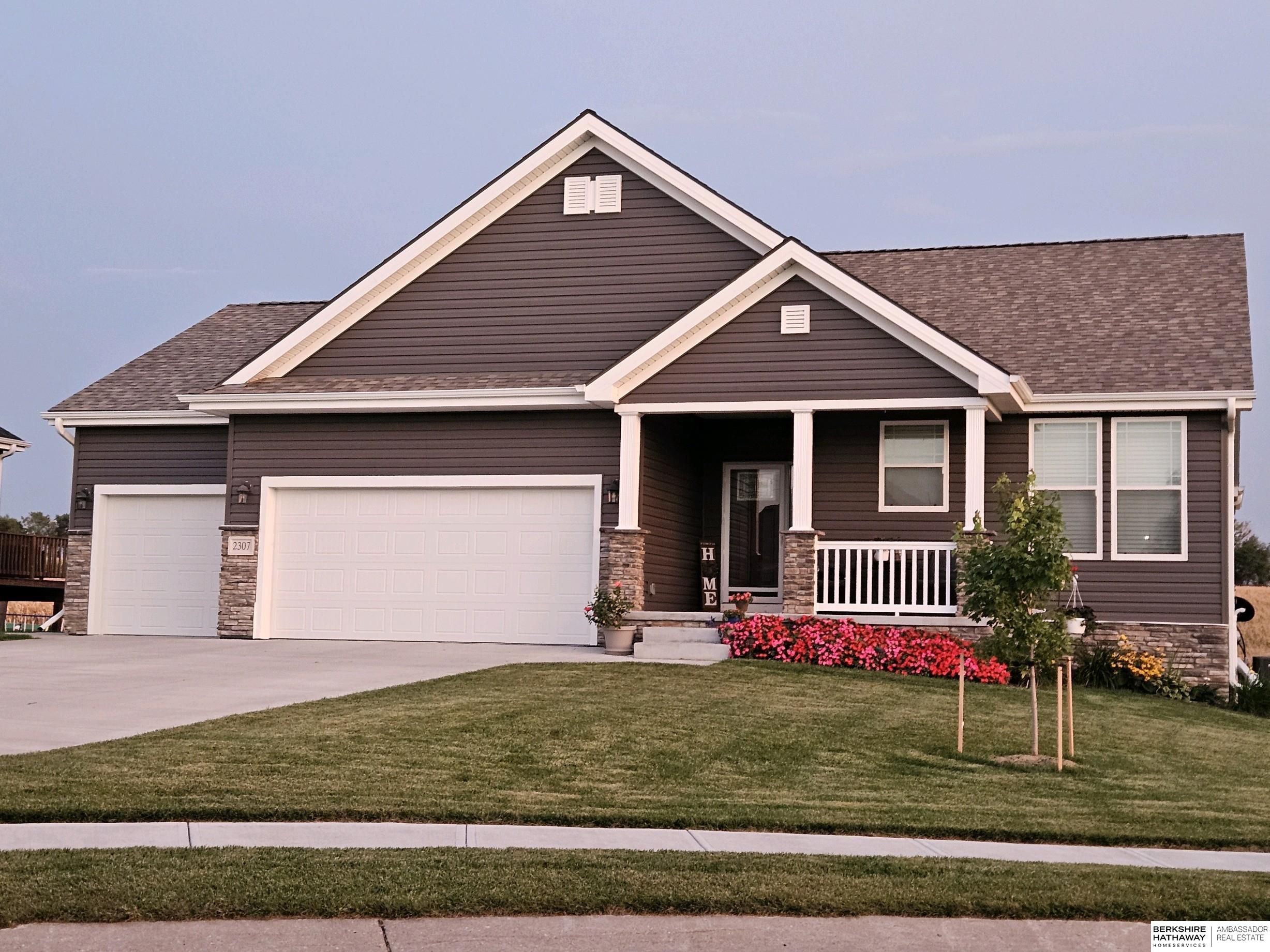 2307 Acorn Drive, Plattsmouth, Nebraska image 1