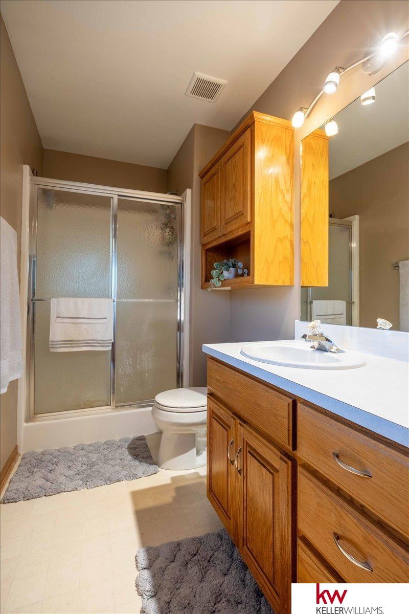 100 Opal Drive, Council Bluffs, Iowa image 15