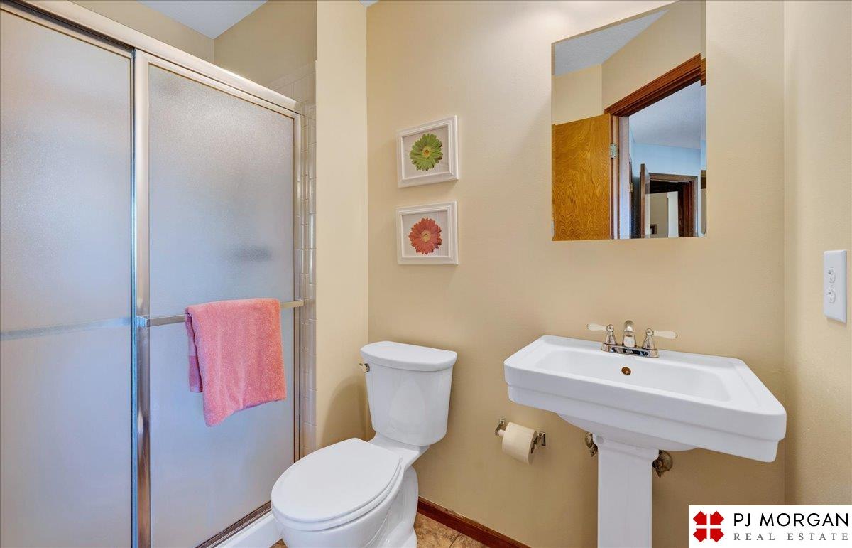 6615 S 108th Avenue, Omaha, Nebraska image 12