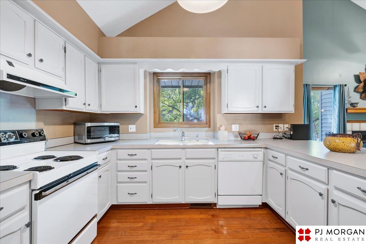 6615 S 108th Avenue, Omaha, Nebraska image 9