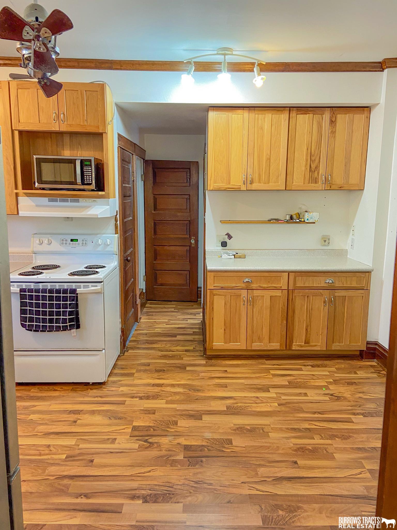 800 9th Street, Pawnee City, Nebraska image 11