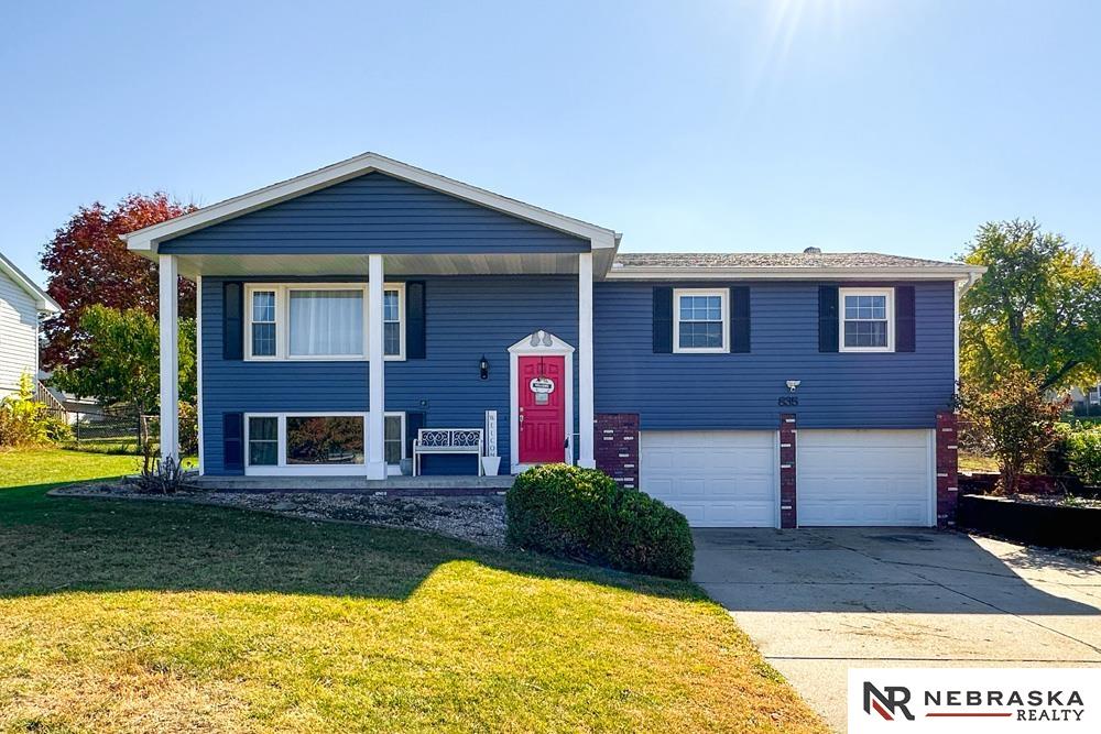 835 Calais Street, Bellevue
