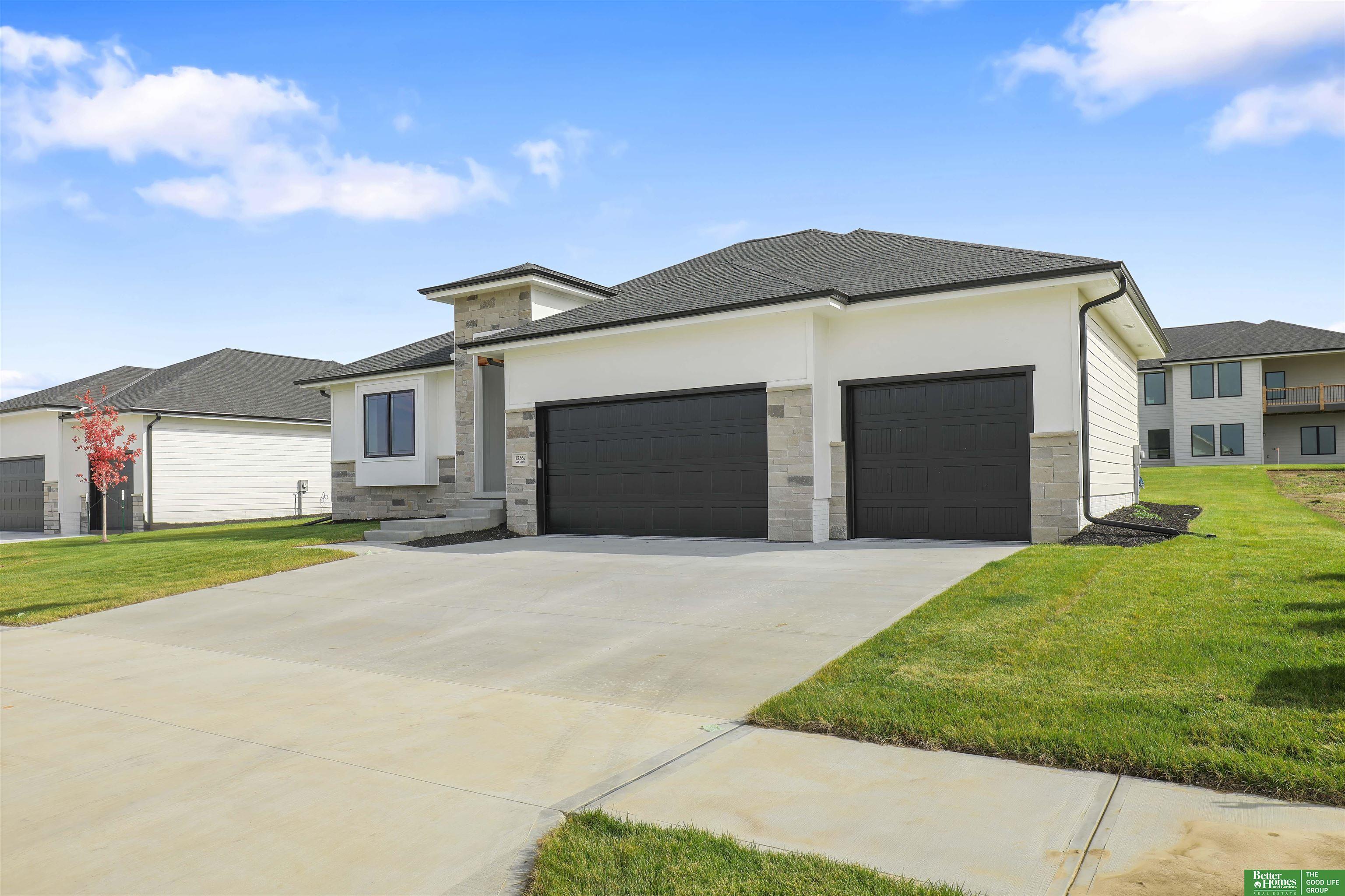 12367 Lake Vista Drive, Papillion, Nebraska image 3