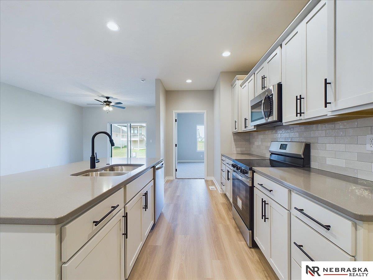 1109 Titan Drive, Hickman, Nebraska image 8