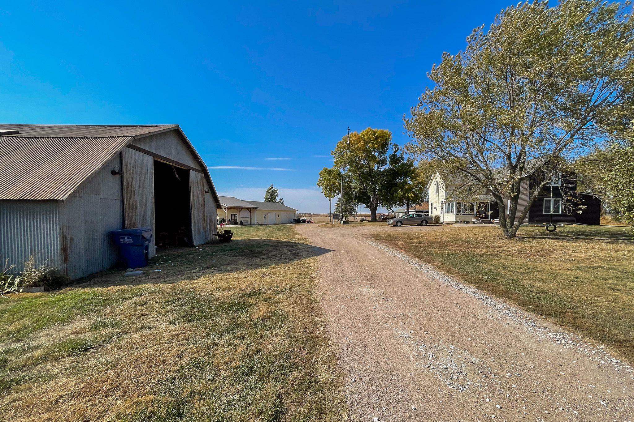 2523 County Rd 20, Cedar Bluffs, Nebraska image 33
