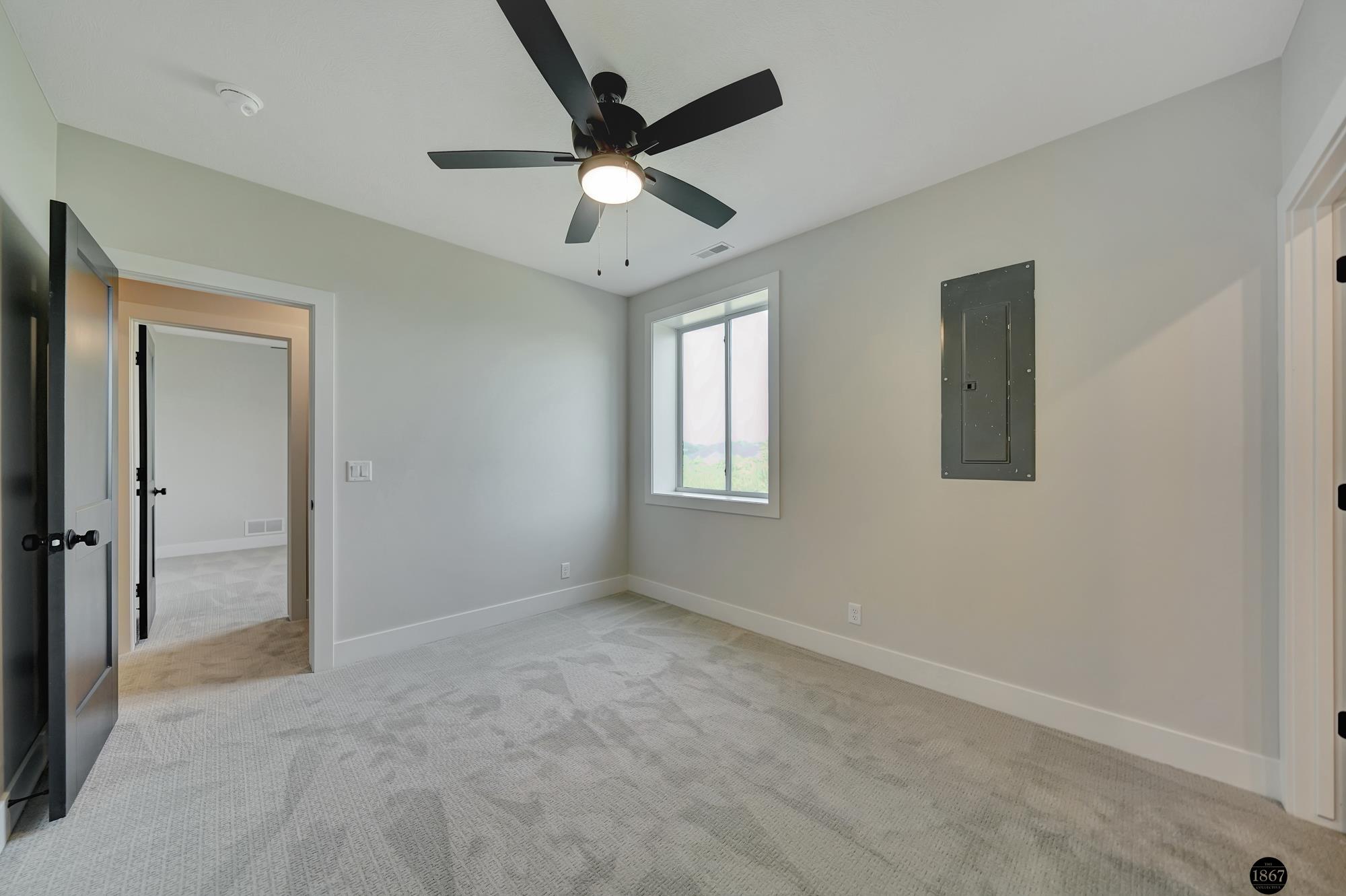 3923 S 213th