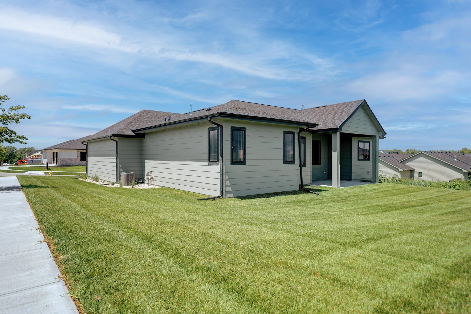 3923 S 213th