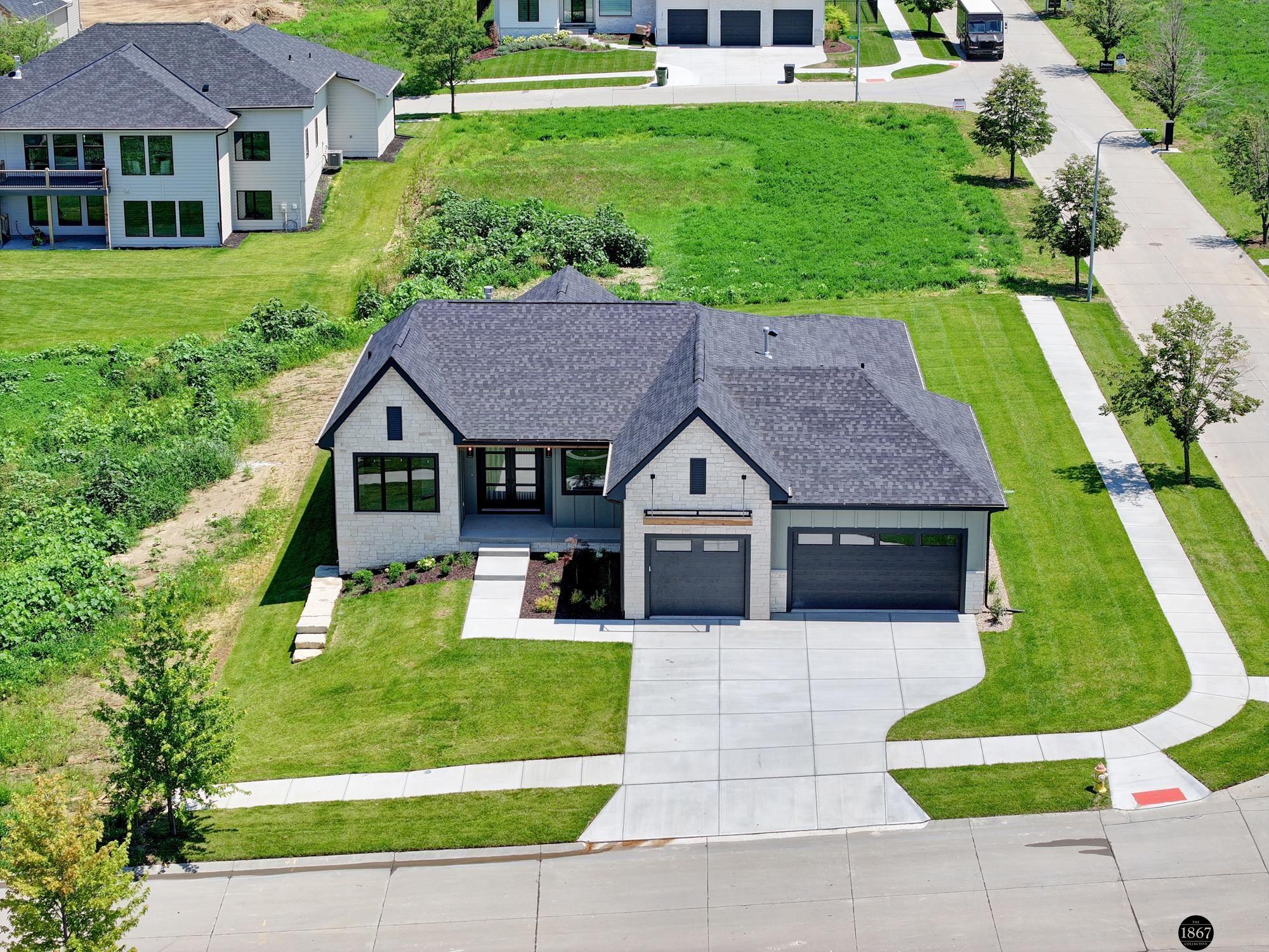 3923 S 213th