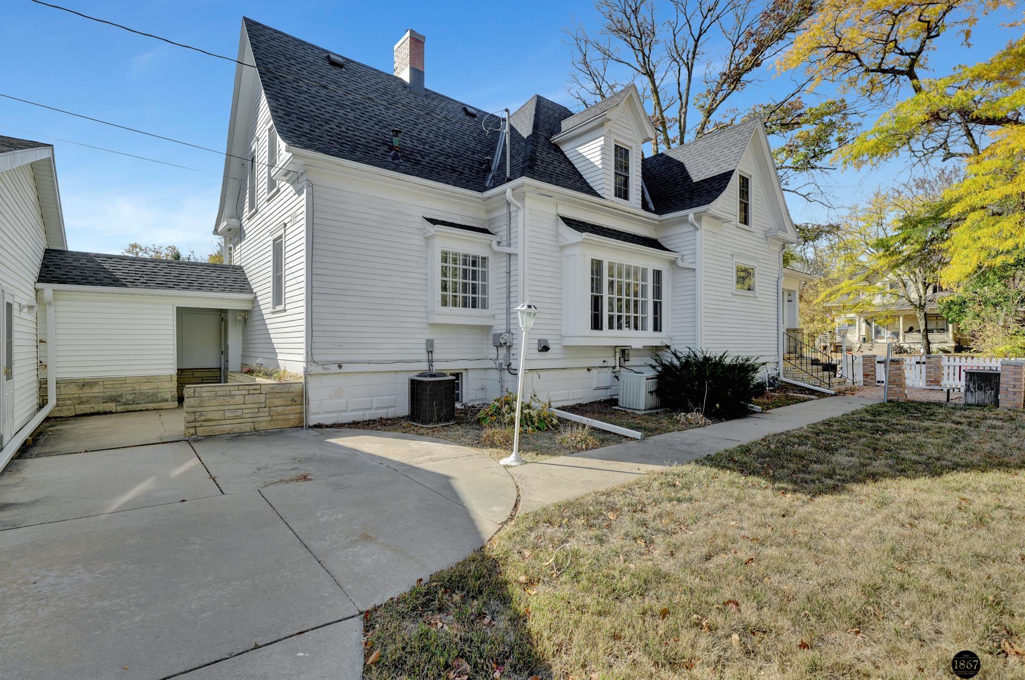 602 N 9th