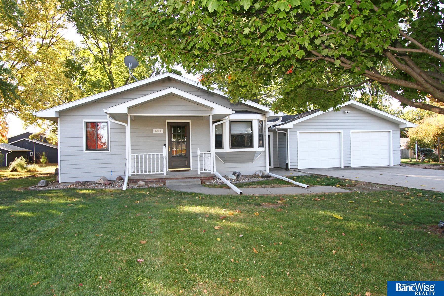 1311 E 3rd Street, Friend, Nebraska image 1