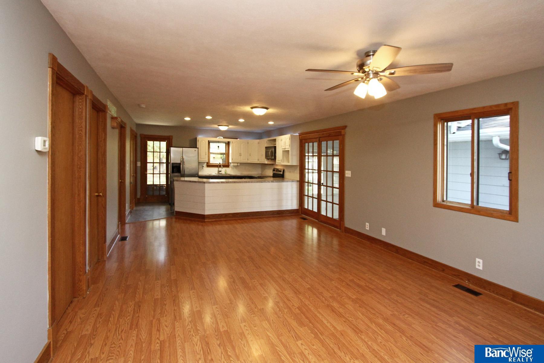 1311 E 3rd Street, Friend, Nebraska image 3