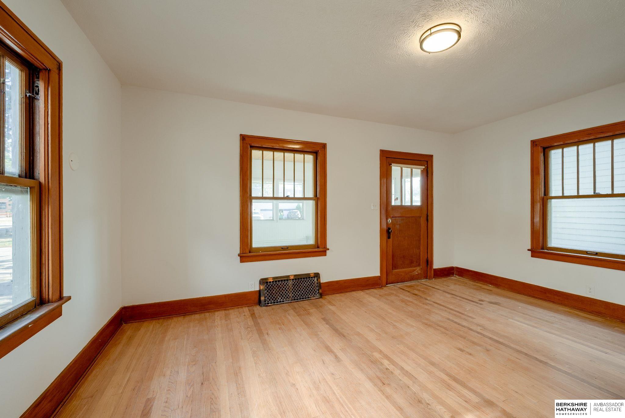 148 Vine Street, Council Bluffs, Iowa image 4