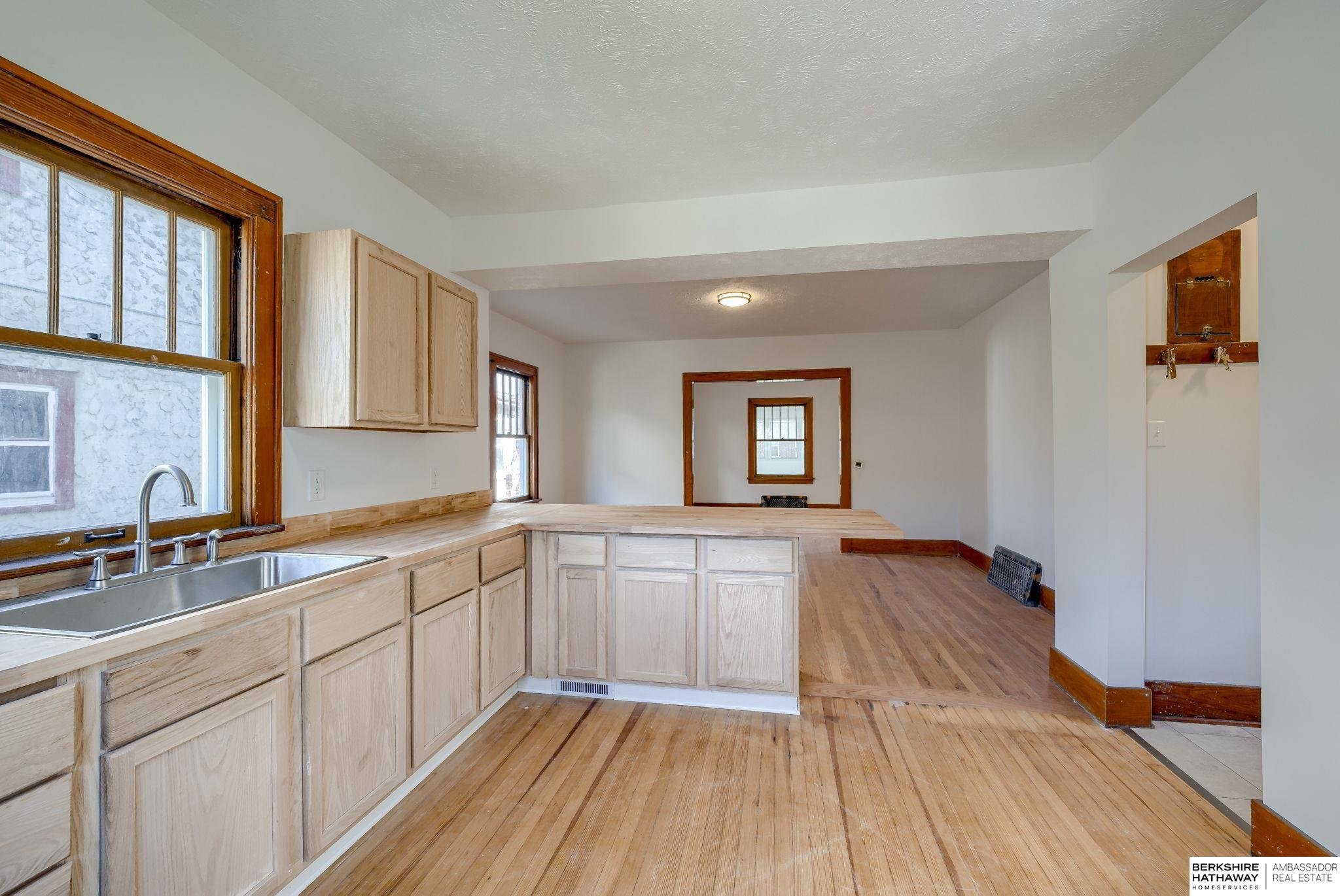 148 Vine Street, Council Bluffs, Iowa image 9