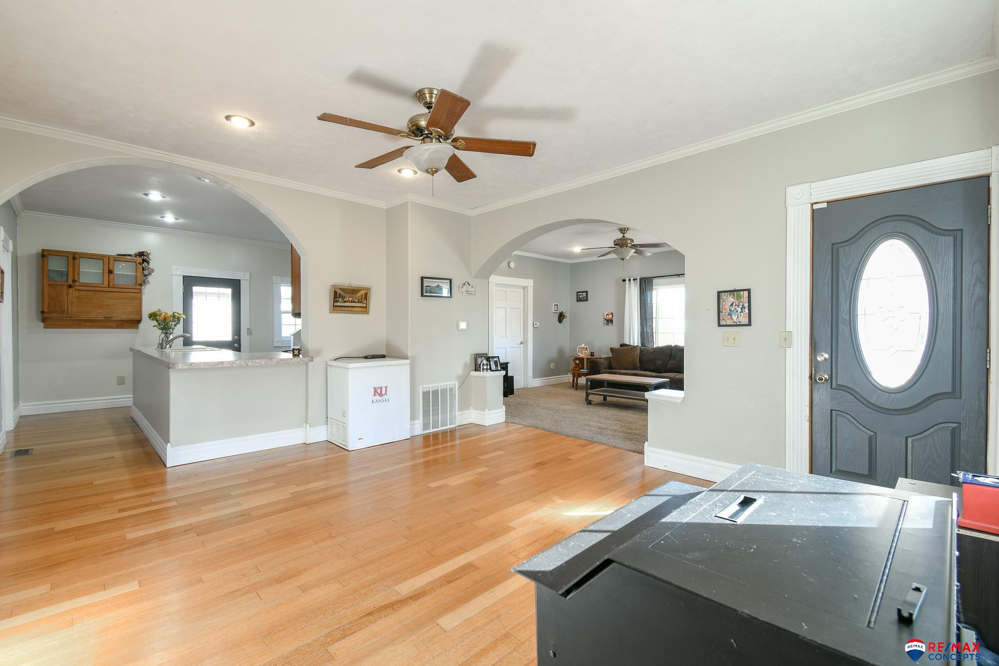 518 Omaha Street, Beaver Crossing, Nebraska image 4