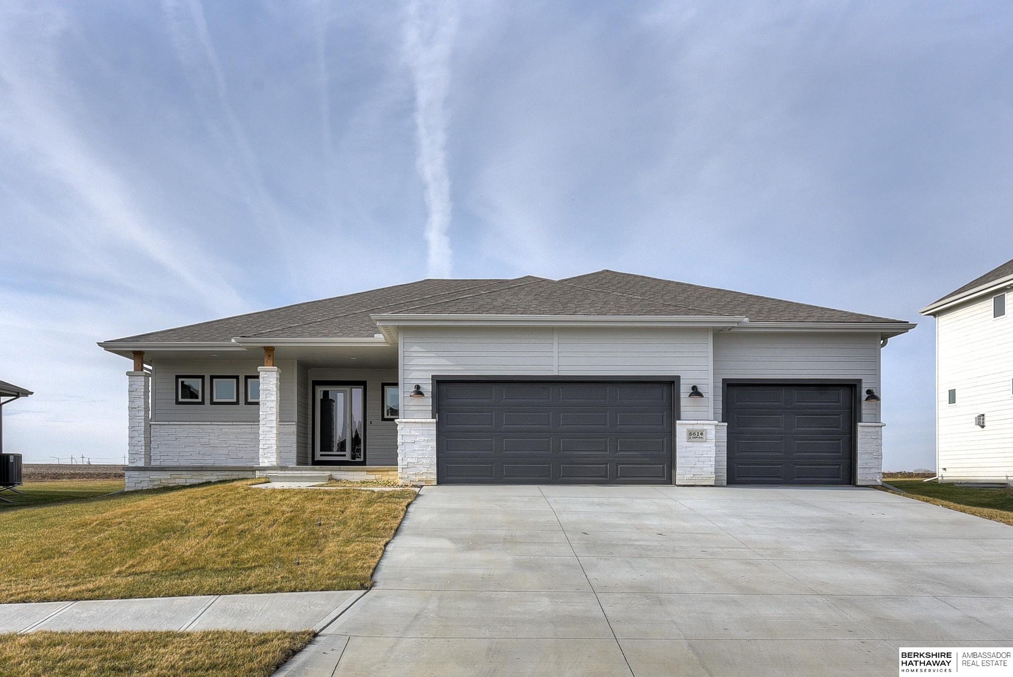 2702 Bryan Avenue, Bellevue, Nebraska image 2