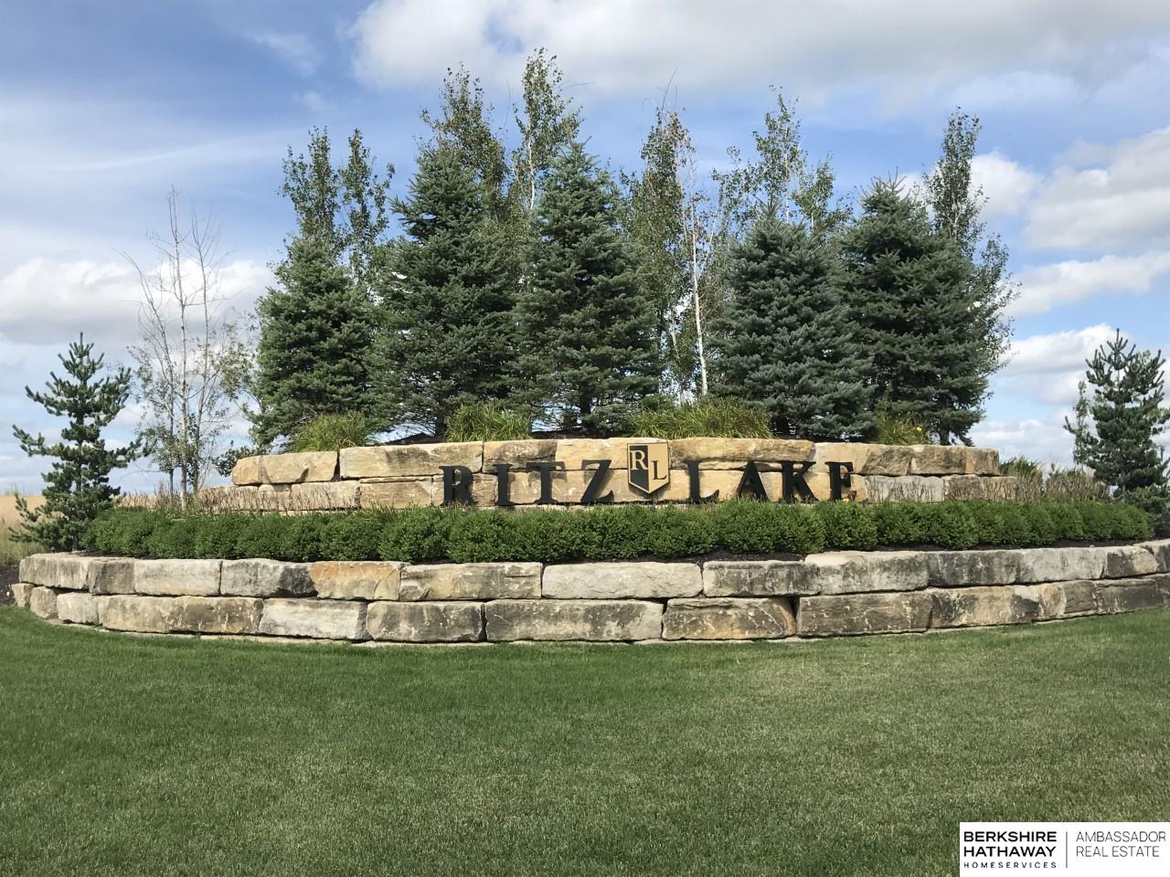 2936 Bryan Shore Drive, Fremont, Nebraska image 1