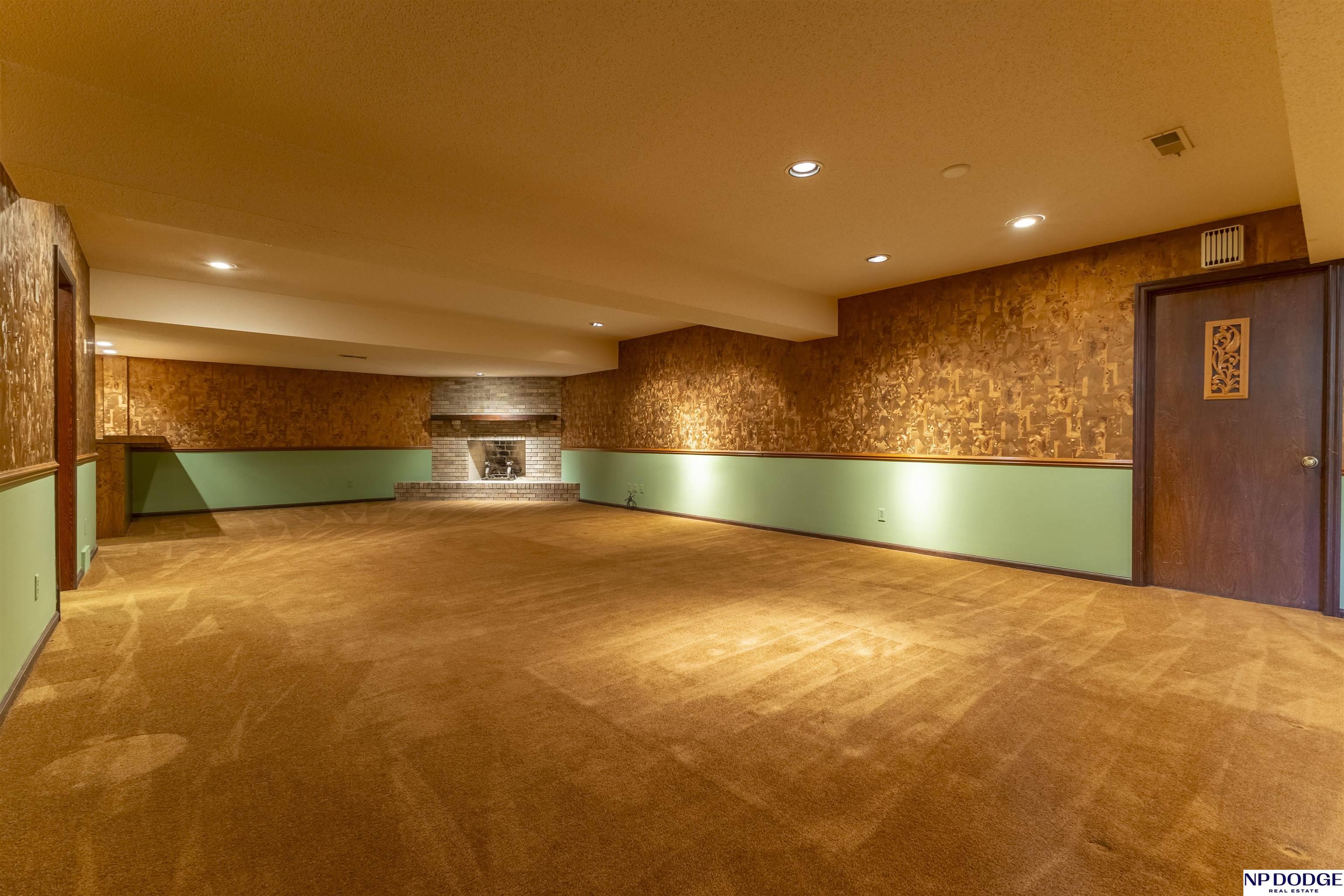 10009 Fieldcrest Drive, Omaha, Nebraska image 31