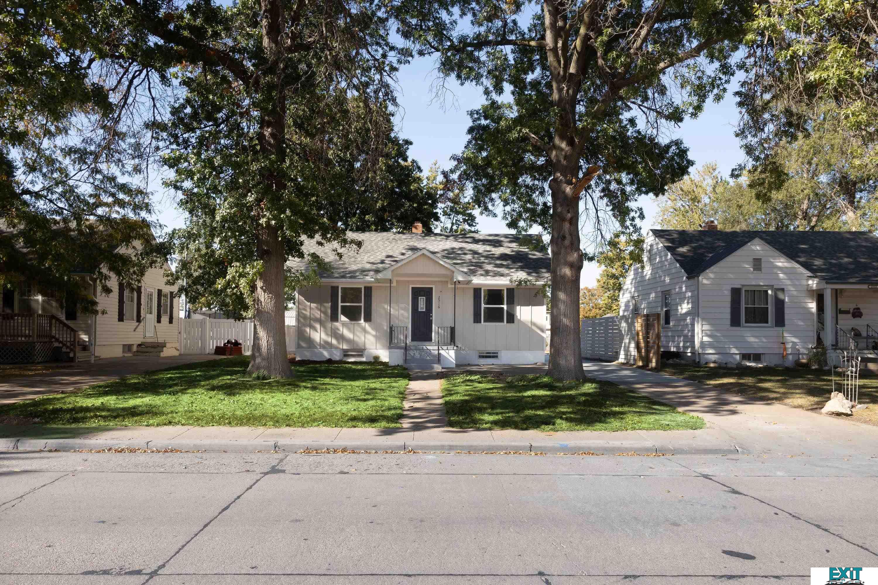 2516 W Division Street, Grand Island, Nebraska image 2