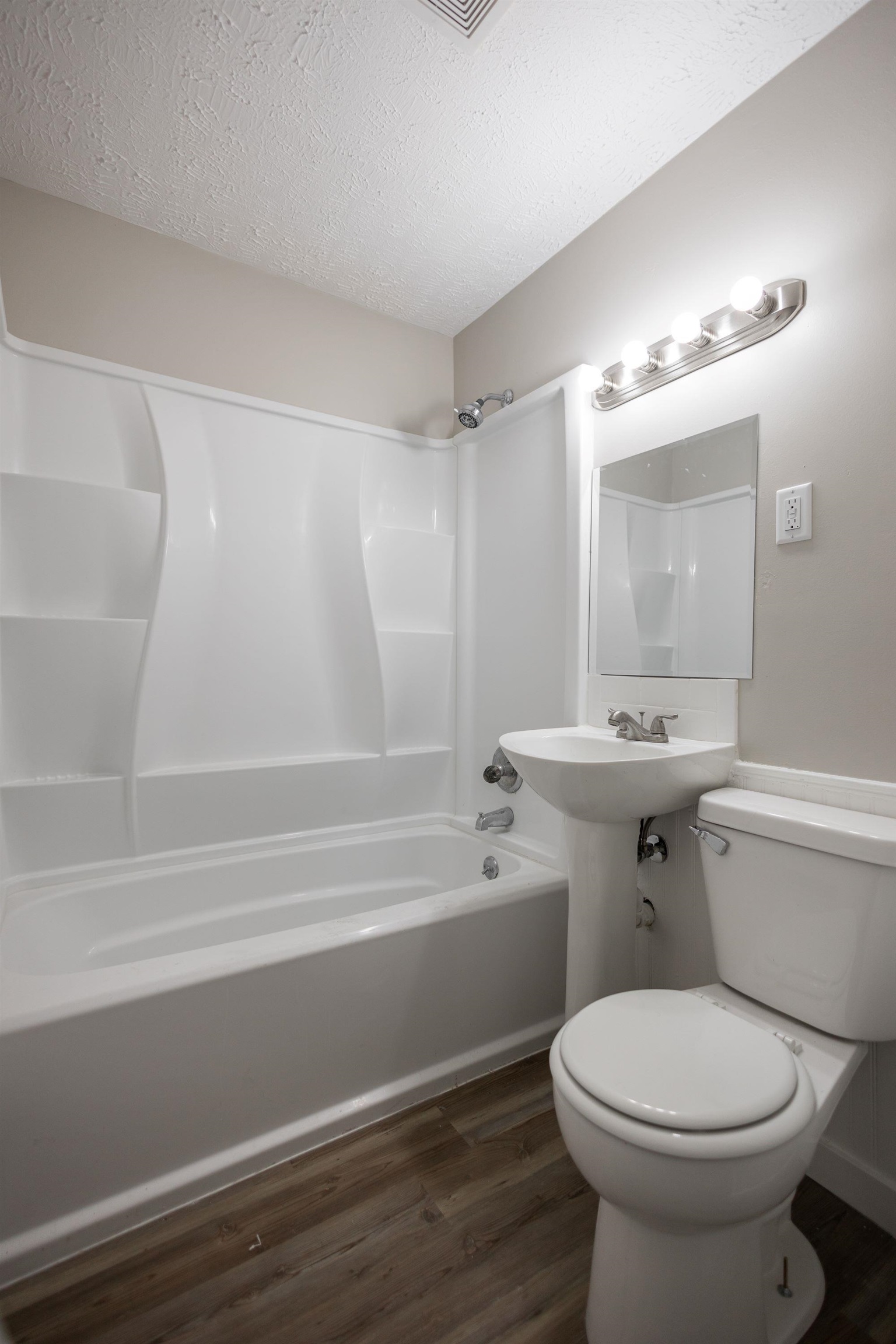 2516 W Division Street, Grand Island, Nebraska image 18