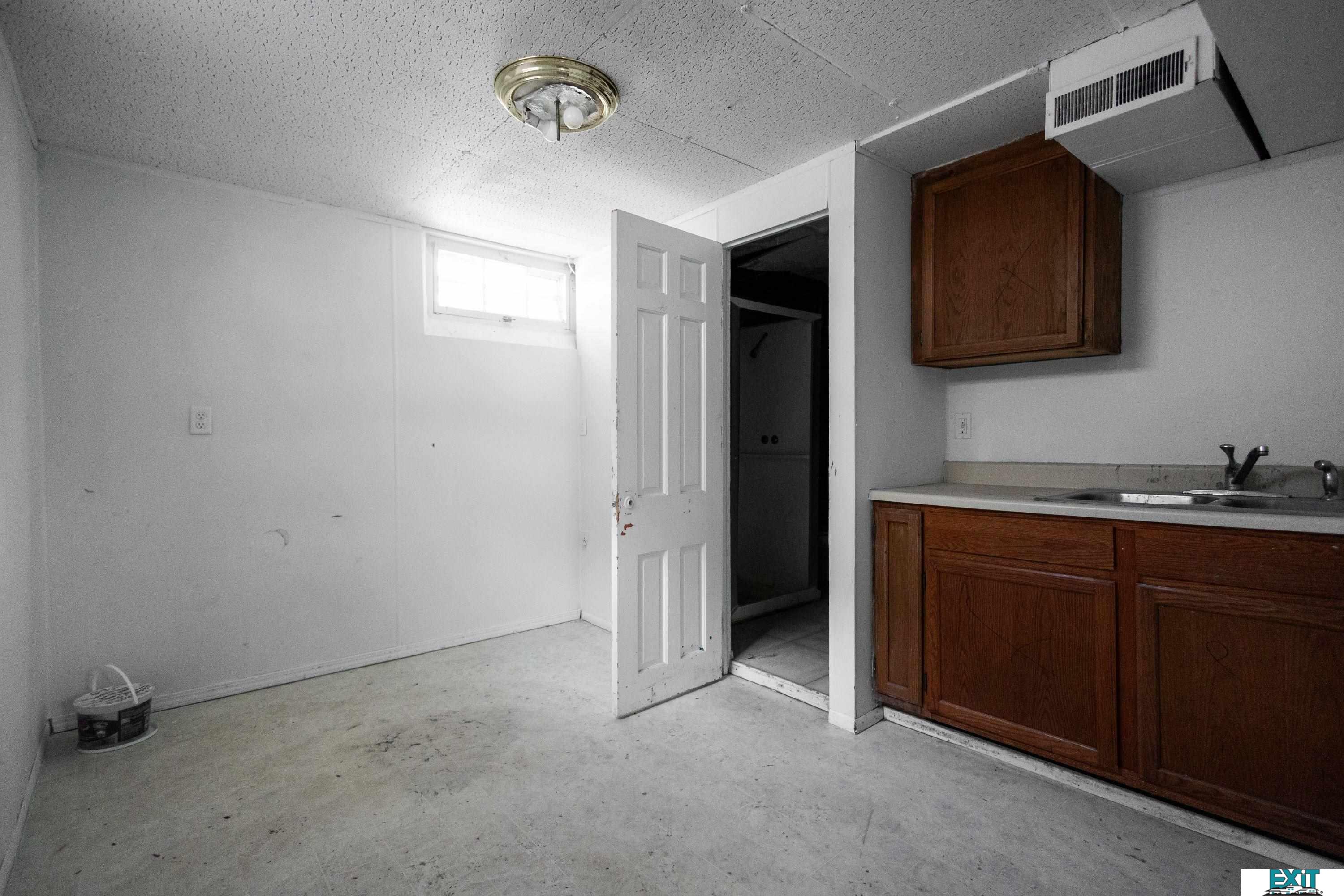 2516 W Division Street, Grand Island, Nebraska image 28