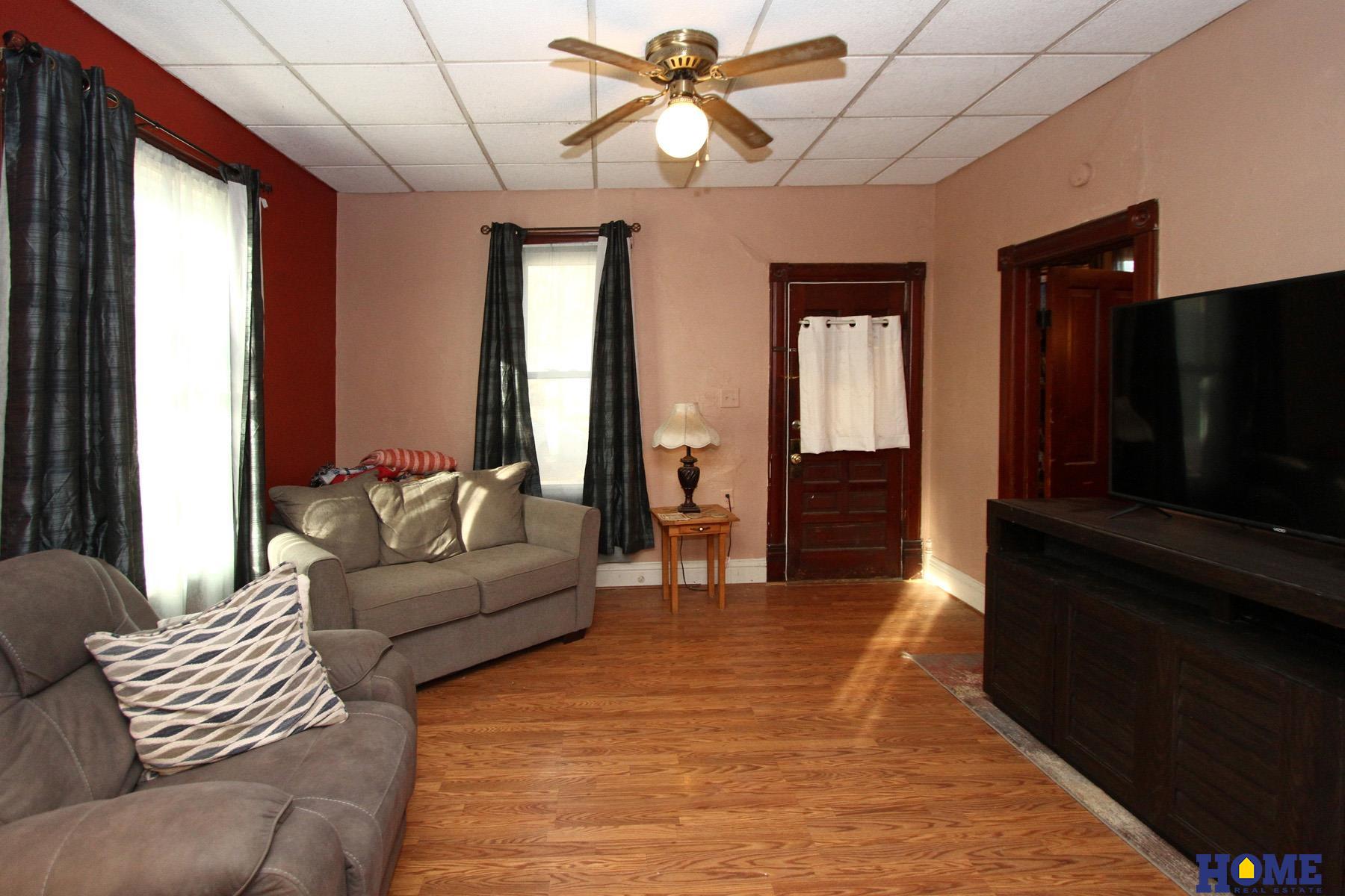806 Norman Avenue, Crete, Nebraska image 5