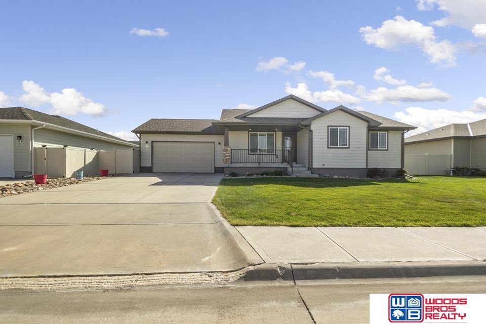4315 Prairie Clover Circle, Grand Island, Nebraska image 3
