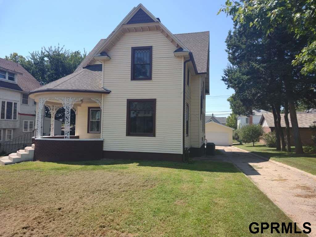 1011 E Street, Fairbury, Nebraska image 3