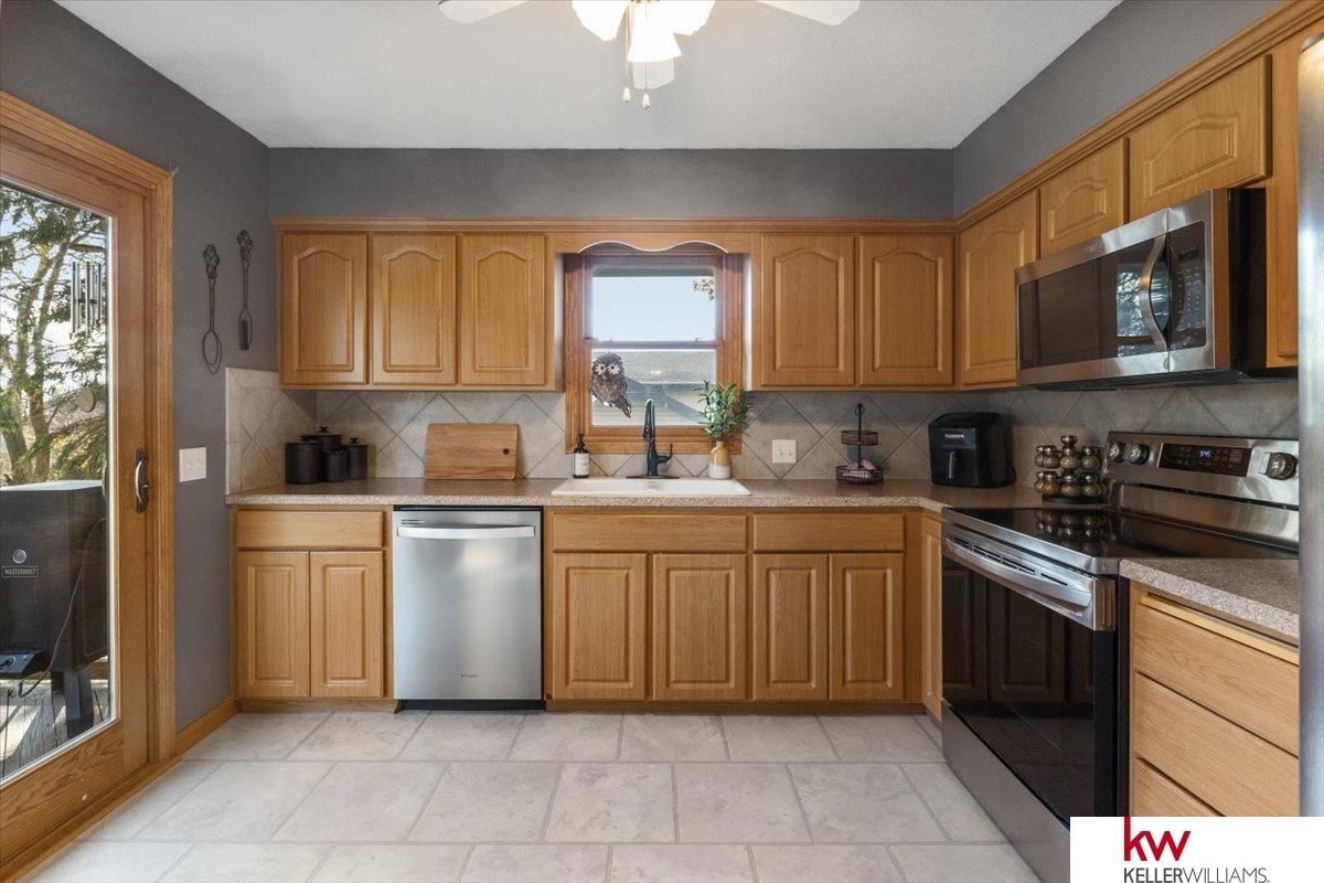 131 Upland Drive, Council Bluffs, Iowa image 12