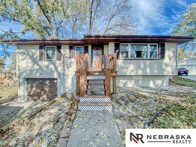 11412 S Circle, Omaha